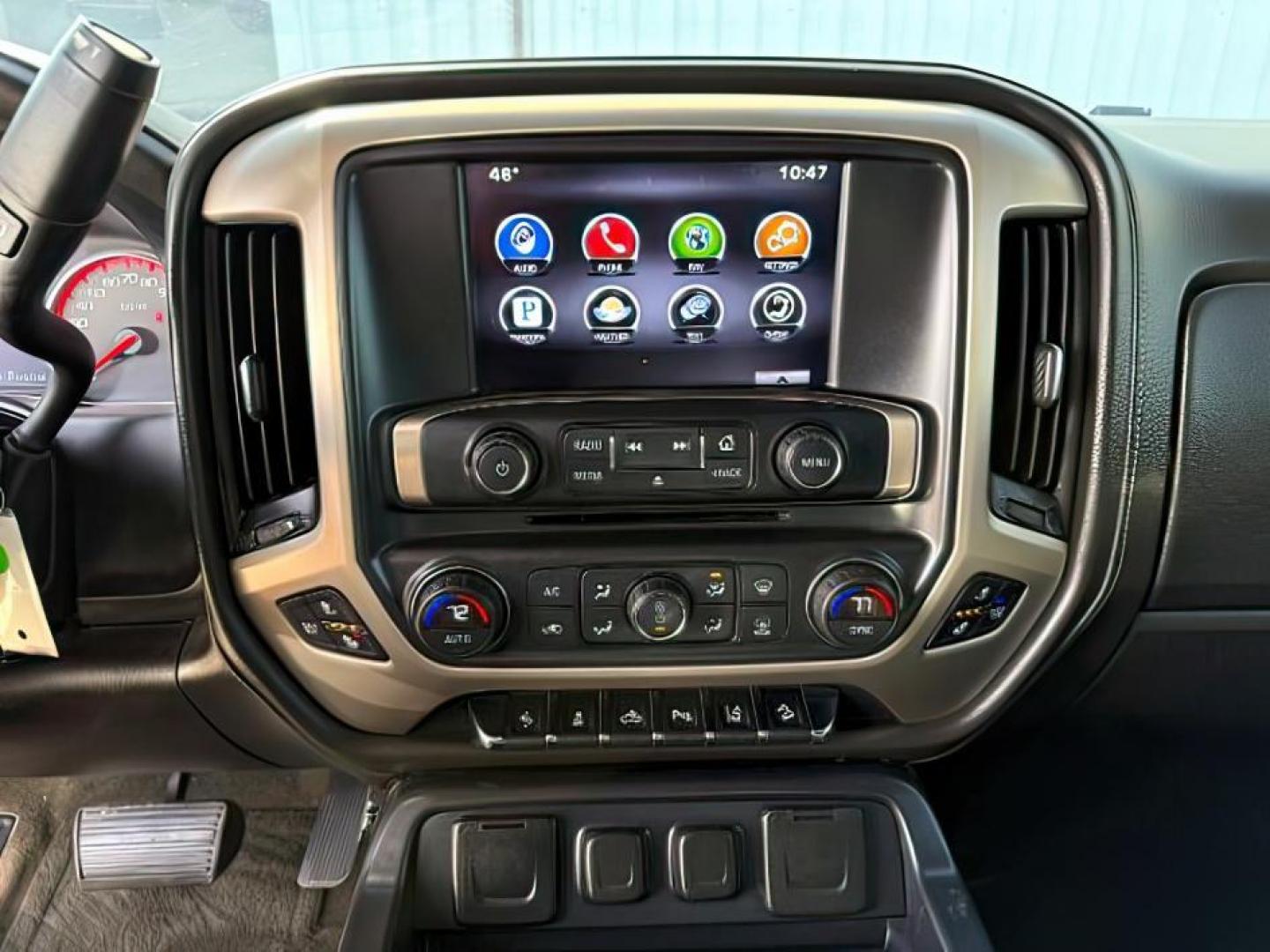 2015 Onyx Black /Jet Black GMC Sierra 1500 (3GTU2WEJ6FG) with an EcoTec3 62L V-8 gasoline direct injection engine, Automatic transmission, located at 1175 N Woodruff Ave, Idaho Falls, ID, 83401, 43.506901, -111.999657 - At Timberline Auto, finding a great deal on your next vehicle is always easy! Our experienced sales staff's goal is to help find you the right vehicle at the right price! Our knowledgeable finance department has options for almost any credit score. We offer extended service contract options to prote - Photo#14