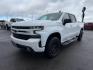 2019 WHITE /Jet Black Chevrolet Silverado 1500 (3GCUYEED7KG) with an EcoTec3 53L V-8 gasoline direct injection engine, Automatic transmission, located at 1175 N Woodruff Ave, Idaho Falls, ID, 83401, 43.506901, -111.999657 - At Timberline Auto, finding a great deal on your next vehicle is always easy! Our experienced sales staff's goal is to help find you the right vehicle at the right price! Our knowledgeable finance department has options for almost any credit score. We offer extended service contract options to prote - Photo#26