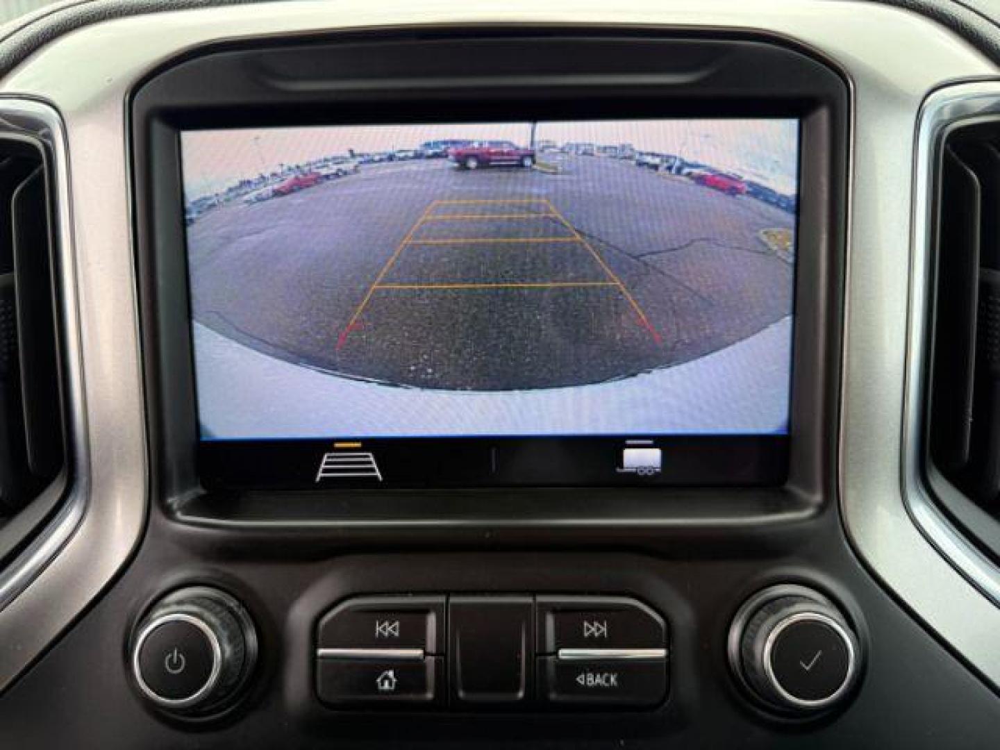 2019 WHITE /Jet Black Chevrolet Silverado 1500 (3GCUYEED7KG) with an EcoTec3 53L V-8 gasoline direct injection engine, Automatic transmission, located at 1175 N Woodruff Ave, Idaho Falls, ID, 83401, 43.506901, -111.999657 - At Timberline Auto, finding a great deal on your next vehicle is always easy! Our experienced sales staff's goal is to help find you the right vehicle at the right price! Our knowledgeable finance department has options for almost any credit score. We offer extended service contract options to prote - Photo#42