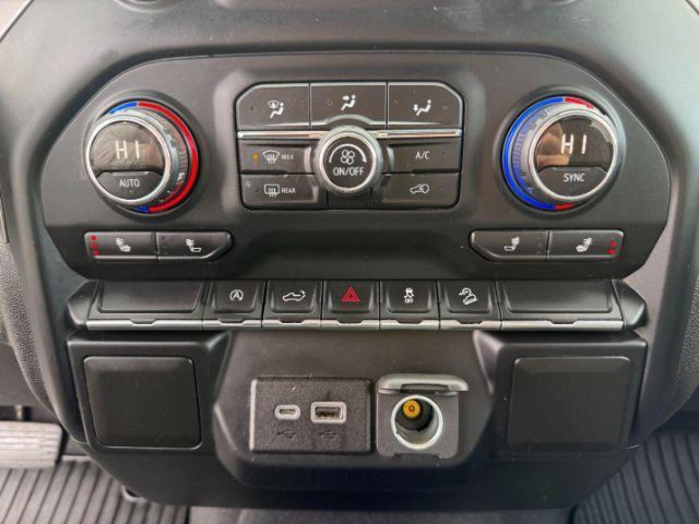 2019 WHITE /Jet Black Chevrolet Silverado 1500 (3GCUYEED7KG) with an EcoTec3 53L V-8 gasoline direct injection engine, Automatic transmission, located at 1175 N Woodruff Ave, Idaho Falls, ID, 83401, 43.506901, -111.999657 - At Timberline Auto, finding a great deal on your next vehicle is always easy! Our experienced sales staff's goal is to help find you the right vehicle at the right price! Our knowledgeable finance department has options for almost any credit score. We offer extended service contract options to prote - Photo#43