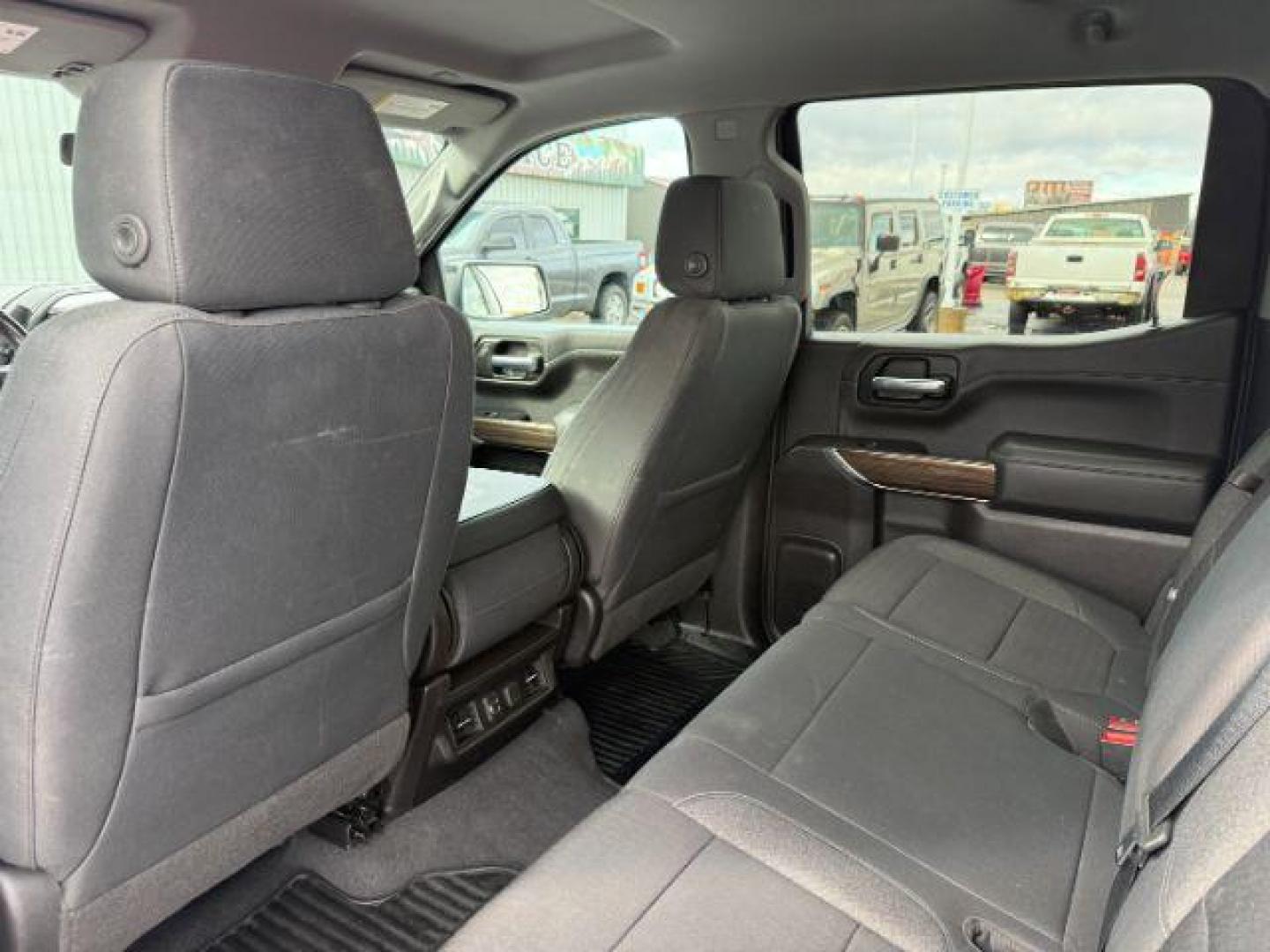 2019 WHITE /Jet Black Chevrolet Silverado 1500 (3GCUYEED7KG) with an EcoTec3 53L V-8 gasoline direct injection engine, Automatic transmission, located at 1175 N Woodruff Ave, Idaho Falls, ID, 83401, 43.506901, -111.999657 - At Timberline Auto, finding a great deal on your next vehicle is always easy! Our experienced sales staff's goal is to help find you the right vehicle at the right price! Our knowledgeable finance department has options for almost any credit score. We offer extended service contract options to prote - Photo#50