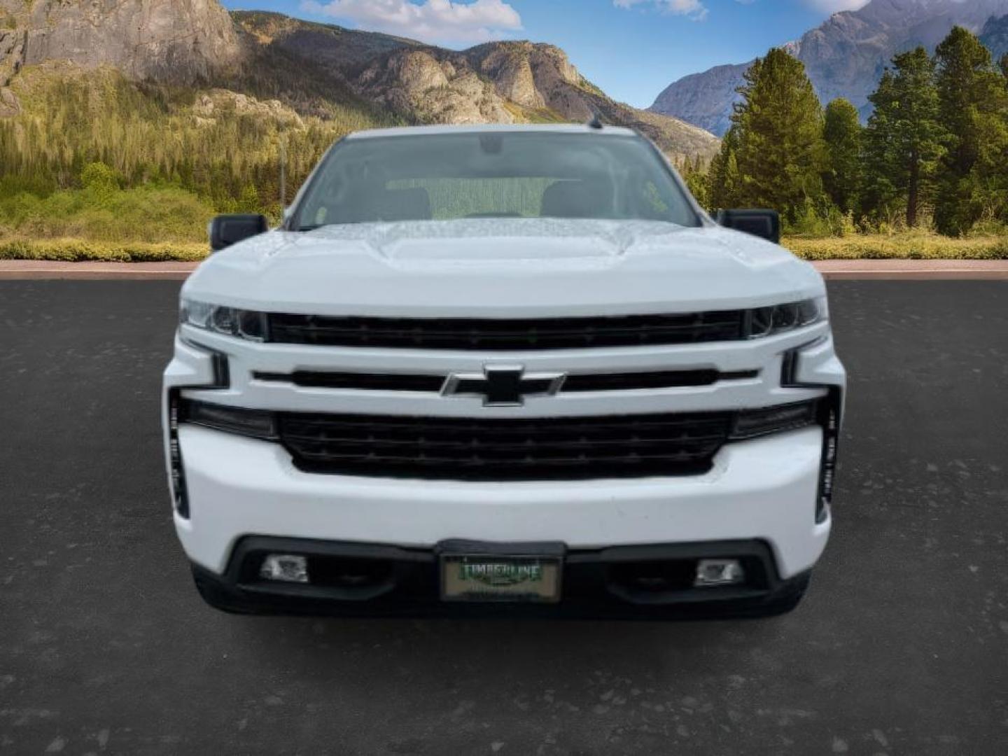 2019 WHITE /Jet Black Chevrolet Silverado 1500 (3GCUYEED7KG) with an EcoTec3 53L V-8 gasoline direct injection engine, Automatic transmission, located at 1175 N Woodruff Ave, Idaho Falls, ID, 83401, 43.506901, -111.999657 - At Timberline Auto, finding a great deal on your next vehicle is always easy! Our experienced sales staff's goal is to help find you the right vehicle at the right price! Our knowledgeable finance department has options for almost any credit score. We offer extended service contract options to prote - Photo#9