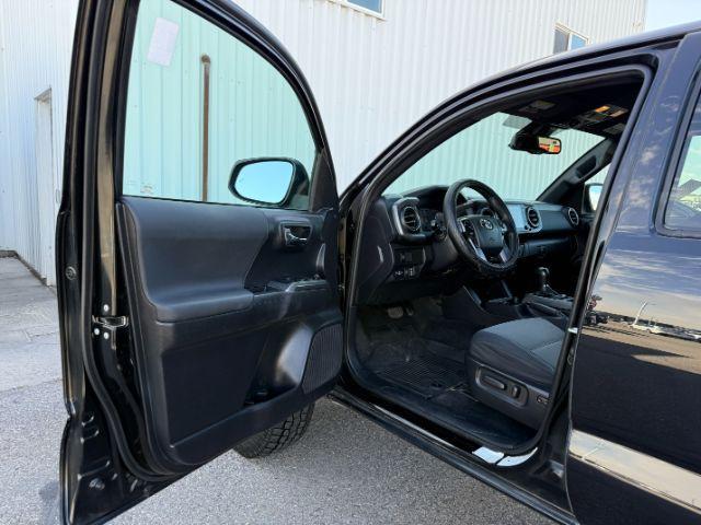 2021 Midnight Black Metallic /Black/Gun Metal Toyota Tacoma 4WD TRD Off-Road (3TMCZ5AN1MM) with an 3.5L V-6 port/direct injection engine, AUTOMATIC transmission, located at 1235 N Woodruff Ave., Idaho Falls, 83401, (208) 523-1053, 43.507172, -112.000488 - Photo#37