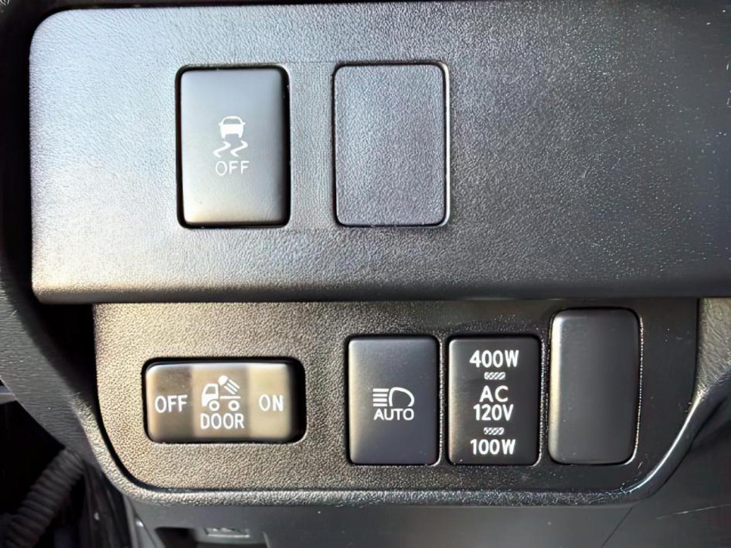 2021 Midnight Black Metallic /Black/Gun Metal Toyota Tacoma 4WD (3TMCZ5AN1MM) with an 35L V-6 portdirect injection engine, Automatic transmission, located at 1175 N Woodruff Ave, Idaho Falls, ID, 83401, 43.506901, -111.999657 - At Timberline Auto, finding a great deal on your next vehicle is always easy! Our experienced sales staff's goal is to help find you the right vehicle at the right price! Our knowledgeable finance department has options for almost any credit score. We offer extended service contract options to prote - Photo#19