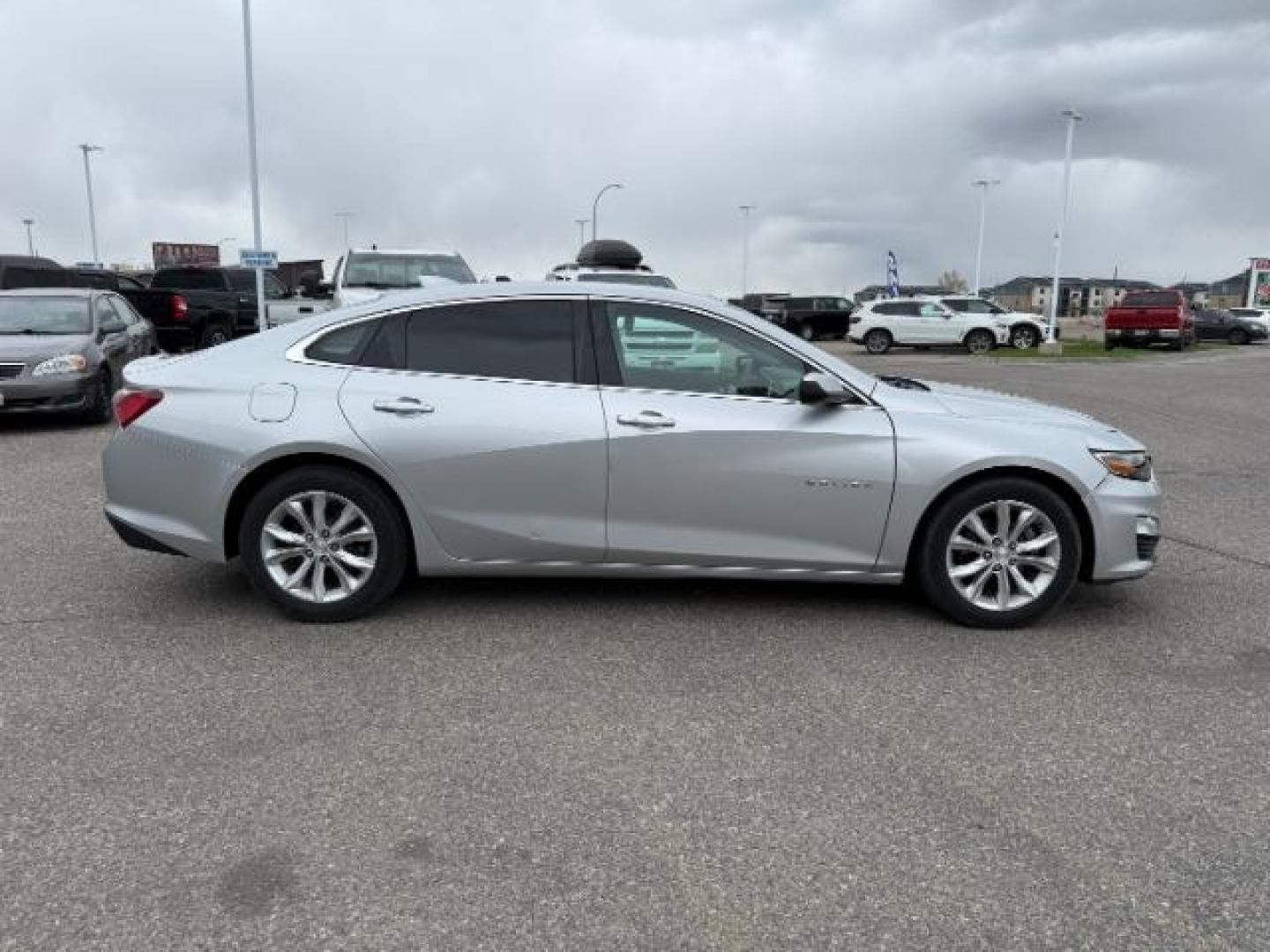 2019 SILVER /Jet Black Chevrolet Malibu LT (1G1ZD5ST3KF) with an ECOTEC 1.5L I-4 gasoline direct injection engine, AUTOMATIC transmission, located at 1235 N Woodruff Ave., Idaho Falls, 83401, (208) 523-1053, 43.507172, -112.000488 - Photo#31