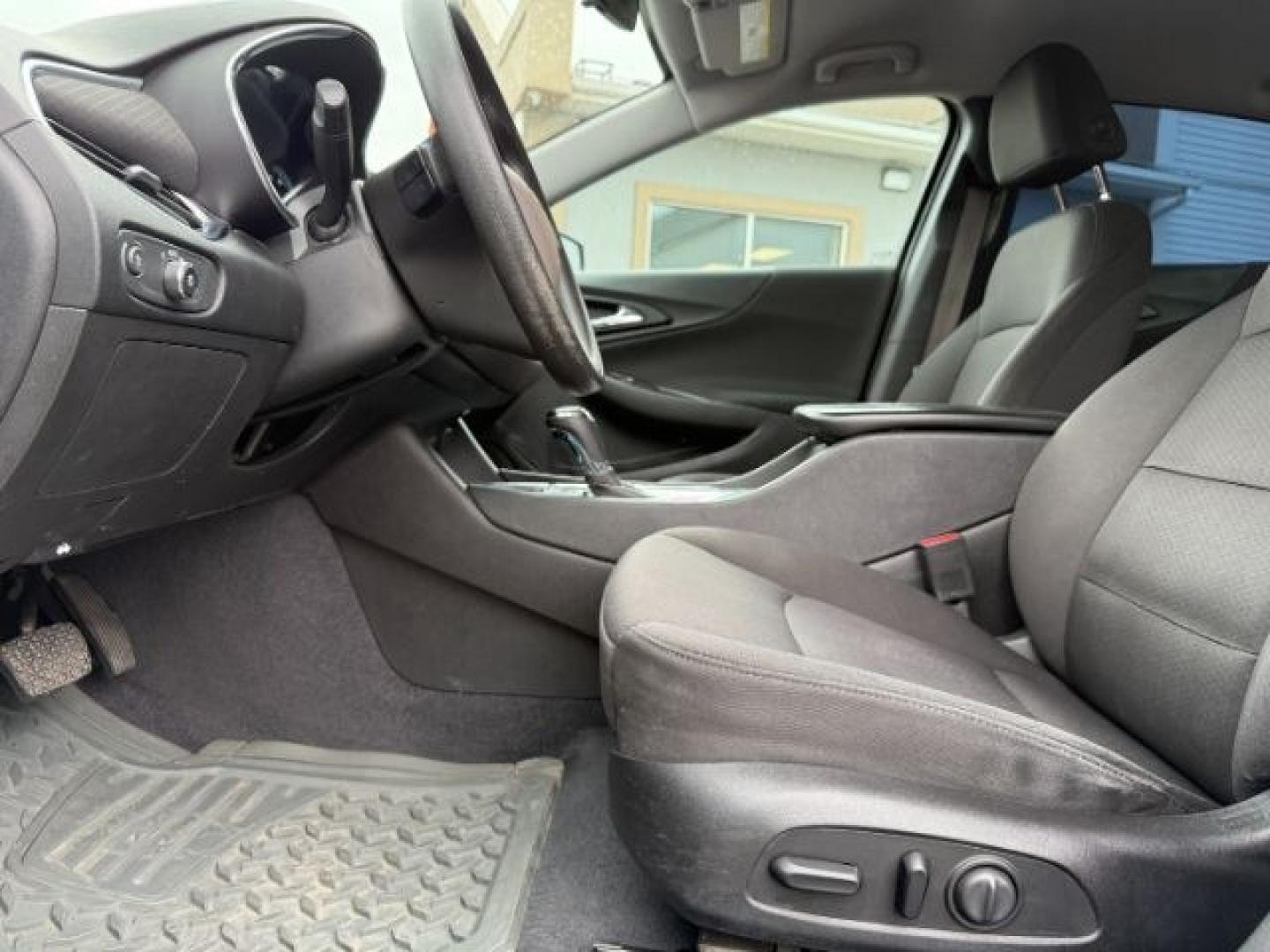 2019 SILVER /Jet Black Chevrolet Malibu LT (1G1ZD5ST3KF) with an ECOTEC 1.5L I-4 gasoline direct injection engine, AUTOMATIC transmission, located at 1235 N Woodruff Ave., Idaho Falls, 83401, (208) 523-1053, 43.507172, -112.000488 - Photo#37