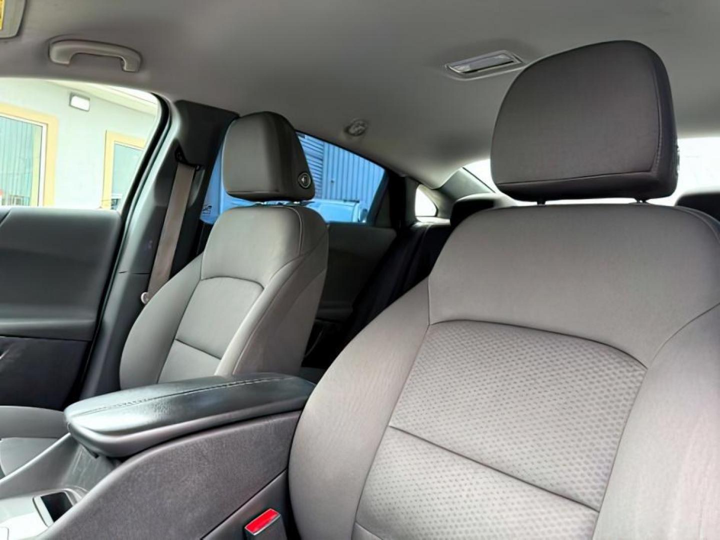 2019 SILVER /Jet Black Chevrolet Malibu LT (1G1ZD5ST3KF) with an ECOTEC 1.5L I-4 gasoline direct injection engine, AUTOMATIC transmission, located at 1235 N Woodruff Ave., Idaho Falls, 83401, (208) 523-1053, 43.507172, -112.000488 - Photo#20