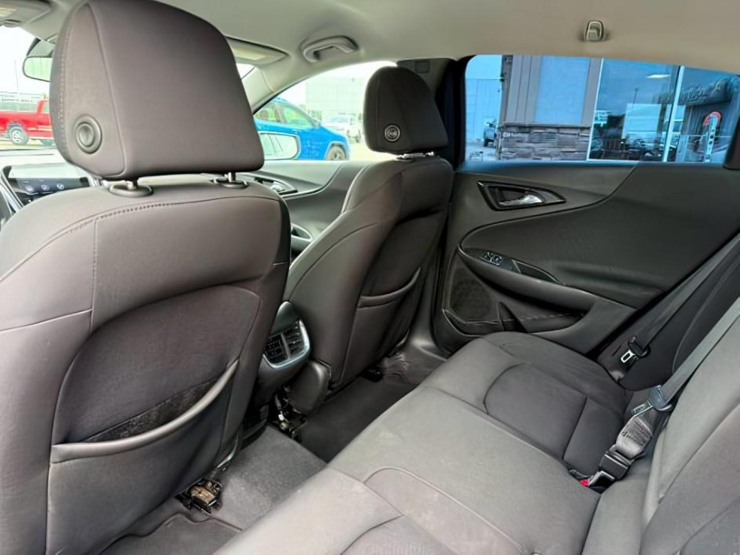 2019 SILVER /Jet Black Chevrolet Malibu LT (1G1ZD5ST3KF) with an ECOTEC 1.5L I-4 gasoline direct injection engine, AUTOMATIC transmission, located at 1235 N Woodruff Ave., Idaho Falls, 83401, (208) 523-1053, 43.507172, -112.000488 - Photo#23