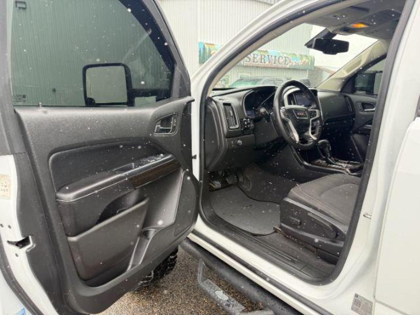 2019 WHITE /Jet Black GMC Canyon (1GTG5CEN4K1) with an 36L V-6 gasoline direct injection engine, Automatic transmission, located at 1175 N Woodruff Ave, Idaho Falls, ID, 83401, 43.506901, -111.999657 - At Timberline Auto, finding a great deal on your next vehicle is always easy! Our experienced sales staff's goal is to help find you the right vehicle at the right price! Our knowledgeable finance department has options for almost any credit score. We offer extended service contract options to prote - Photo#37