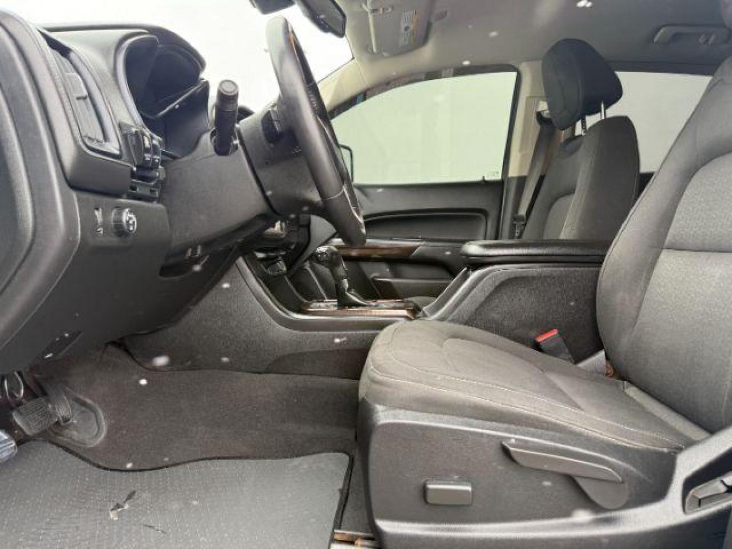 2019 WHITE /Jet Black GMC Canyon (1GTG5CEN4K1) with an 36L V-6 gasoline direct injection engine, Automatic transmission, located at 1175 N Woodruff Ave, Idaho Falls, ID, 83401, 43.506901, -111.999657 - At Timberline Auto, finding a great deal on your next vehicle is always easy! Our experienced sales staff's goal is to help find you the right vehicle at the right price! Our knowledgeable finance department has options for almost any credit score. We offer extended service contract options to prote - Photo#38