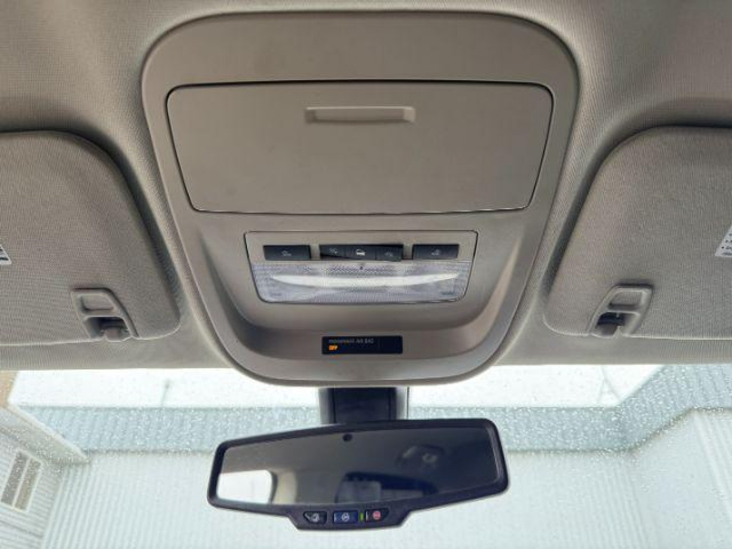 2019 WHITE /Jet Black GMC Canyon (1GTG5CEN4K1) with an 36L V-6 gasoline direct injection engine, Automatic transmission, located at 1175 N Woodruff Ave, Idaho Falls, ID, 83401, 43.506901, -111.999657 - At Timberline Auto, finding a great deal on your next vehicle is always easy! Our experienced sales staff's goal is to help find you the right vehicle at the right price! Our knowledgeable finance department has options for almost any credit score. We offer extended service contract options to prote - Photo#43