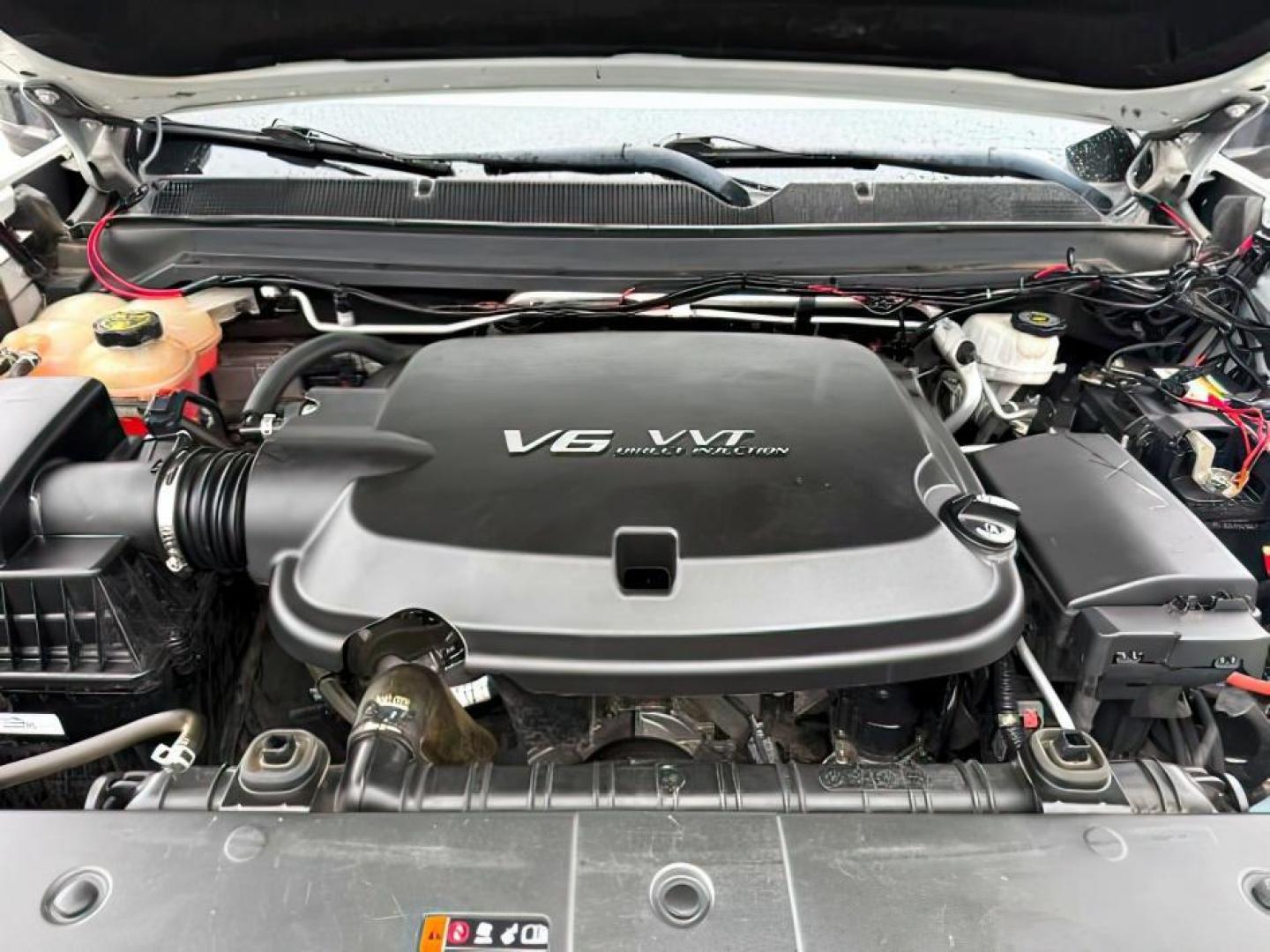 2019 WHITE /Jet Black GMC Canyon (1GTG5CEN4K1) with an 36L V-6 gasoline direct injection engine, Automatic transmission, located at 1175 N Woodruff Ave, Idaho Falls, ID, 83401, 43.506901, -111.999657 - At Timberline Auto, finding a great deal on your next vehicle is always easy! Our experienced sales staff's goal is to help find you the right vehicle at the right price! Our knowledgeable finance department has options for almost any credit score. We offer extended service contract options to prote - Photo#24