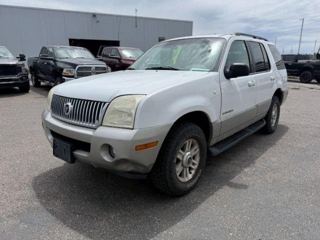 2002 WHITE /CLOTH Mercury Mountaineer BASE (4M2ZU86E52Z) with an 4.0L V6 engine, AUTOMATIC transmission, located at 1235 N Woodruff Ave., Idaho Falls, 83401, (208) 523-1053, 43.507172, -112.000488 - At Timberline Auto, finding a great deal on your next vehicle is always easy! Our experienced sales staff goal is to help find you the right vehicle at the right price! Our knowledgeable finance department has options for almost any credit score. We offer extended service contract options to prot - Photo#1