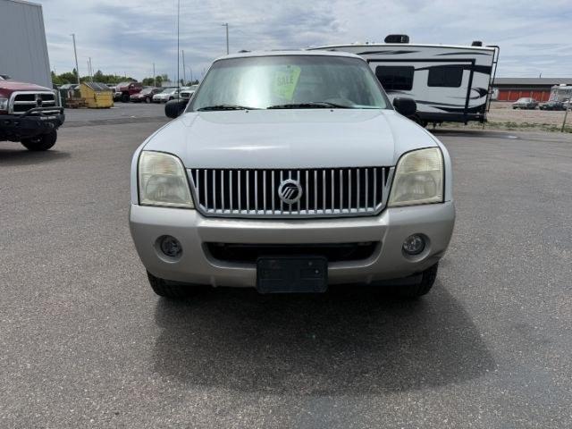 2002 WHITE /CLOTH Mercury Mountaineer BASE (4M2ZU86E52Z) with an 4.0L V6 engine, AUTOMATIC transmission, located at 1235 N Woodruff Ave., Idaho Falls, 83401, (208) 523-1053, 43.507172, -112.000488 - At Timberline Auto, finding a great deal on your next vehicle is always easy! Our experienced sales staff goal is to help find you the right vehicle at the right price! Our knowledgeable finance department has options for almost any credit score. We offer extended service contract options to prot - Photo#8