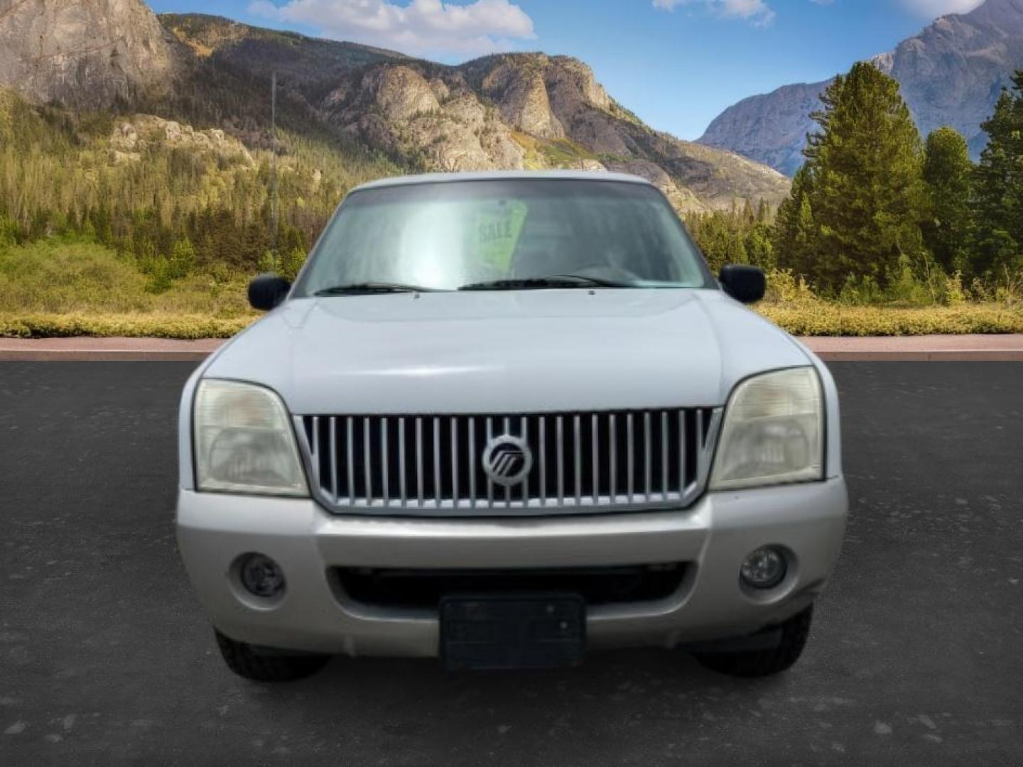 2002 WHITE /CLOTH Mercury Mountaineer (4M2ZU86E52Z) with an 40L V6 engine, Automatic transmission, located at 1175 N Woodruff Ave, Idaho Falls, ID, 83401, 43.506901, -111.999657 - 2002 Mercury Mountaineer AWD combines traditional SUV capability with upscale comfort. Powered by a 4.0L V6 and automatic transmission, it offers all-wheel drive confidence, leather seating, automatic climate control, power front seats, and a premium audio system. Spacious seating and flexible cargo- Photo#7