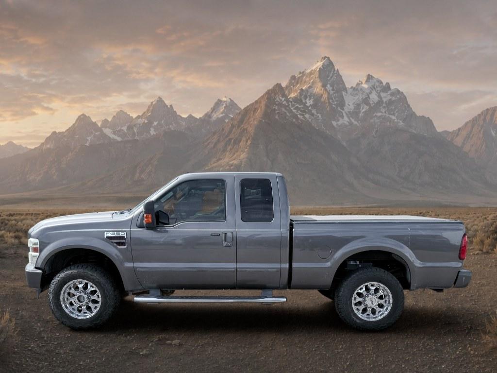 2008 Dark Stone Clearcoat Metallic /Black Ford F-250 XLT (1FTSX21R38E) with an V8, 6.4L engine, Automatic transmission, located at 1175 N Woodruff Ave, Idaho Falls, ID, 83401, 43.506901, -111.999657 - <b>Vehicle Details</b><br>This 2008 Ford F-250 Super Duty XLT is a heavy-duty pickup built to handle demanding jobs and weekend adventures with confidence. Equipped with 4WD and a powerful V8 6.4L Diesel engine, this Super Duty delivers the strength, torque, and durability drivers expect from a Ford- Photo#1