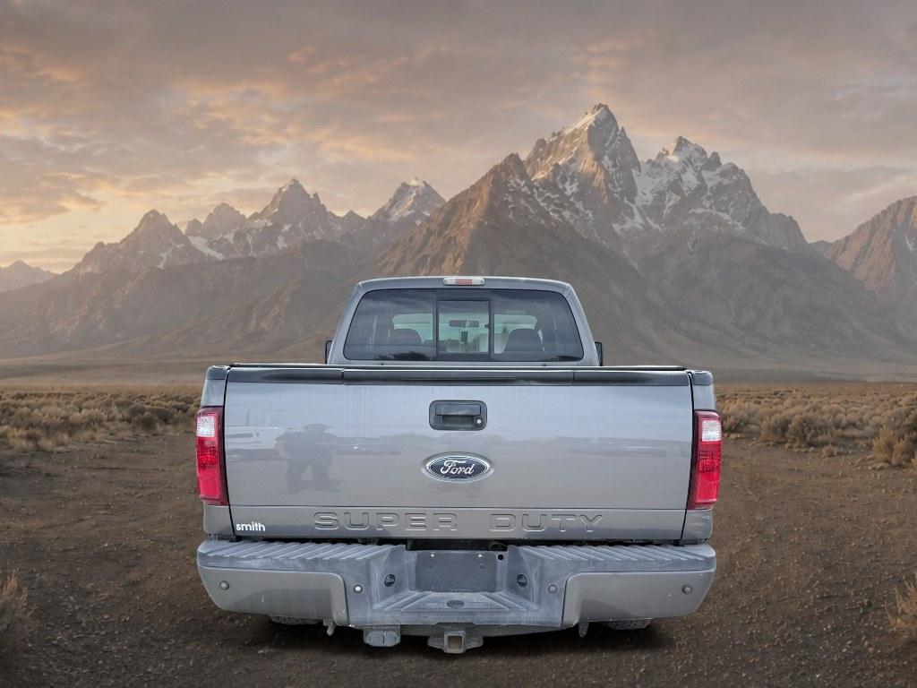2008 Dark Stone Clearcoat Metallic /Black Ford F-250 XLT (1FTSX21R38E) with an V8, 6.4L engine, Automatic transmission, located at 1175 N Woodruff Ave, Idaho Falls, ID, 83401, 43.506901, -111.999657 - <b>Vehicle Details</b><br>This 2008 Ford F-250 Super Duty XLT is a heavy-duty pickup built to handle demanding jobs and weekend adventures with confidence. Equipped with 4WD and a powerful V8 6.4L Diesel engine, this Super Duty delivers the strength, torque, and durability drivers expect from a Ford- Photo#3