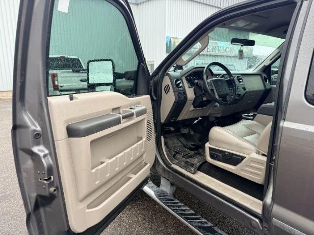 2008 GRAY /Black Ford F-250 XLT (1FTSX21R38E) with an Powerstroke 6.4L V-8 diesel direct injection engine, AUTOMATIC transmission, located at 1235 N Woodruff Ave., Idaho Falls, 83401, (208) 523-1053, 43.507172, -112.000488- Photo#34