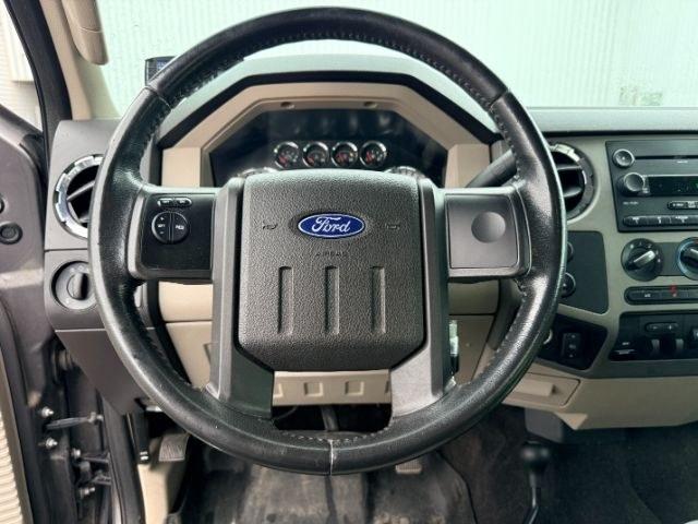 2008 GRAY /Black Ford F-250 XLT (1FTSX21R38E) with an Powerstroke 6.4L V-8 diesel direct injection engine, AUTOMATIC transmission, located at 1235 N Woodruff Ave., Idaho Falls, 83401, (208) 523-1053, 43.507172, -112.000488- Photo#37