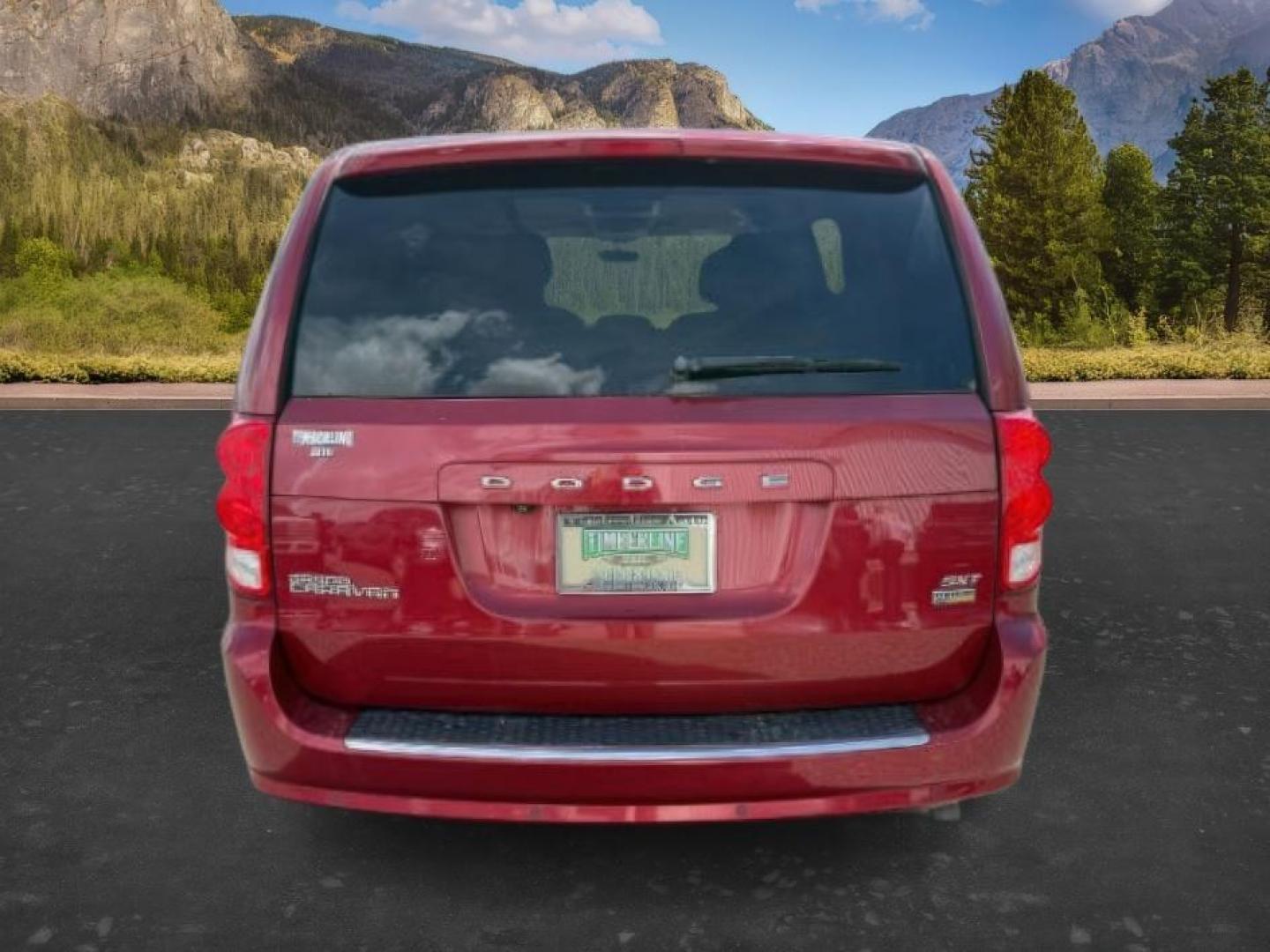 2015 MAROON /Black Dodge Grand Caravan (2C4RDGCG0FR) with an 36L V-6 DOHC engine, Automatic transmission, located at 1175 N Woodruff Ave, Idaho Falls, ID, 83401, 43.506901, -111.999657 - At Timberline Auto, finding a great deal on your next vehicle is always easy! Our experienced sales staff's goal is to help find you the right vehicle at the right price! Our knowledgeable finance department has options for almost any credit score. We offer extended service contract options to prote - Photo#3