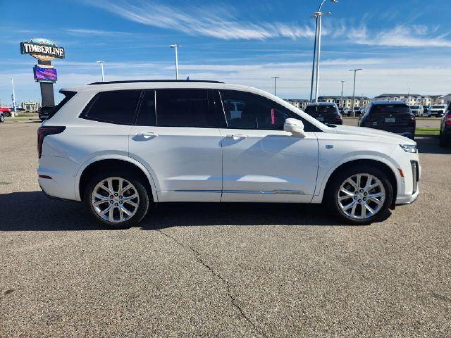 2020 Crystal White Tricoat /Jet Black/Jet Black Accents Cadillac XT6 AWD Sport (1GYKPGRSXLZ) with an 3.6L V-6 gasoline direct injection engine, AUTOMATIC transmission, located at 1235 N Woodruff Ave., Idaho Falls, 83401, (208) 523-1053, 43.507172, -112.000488 - At Timberline Auto, finding a great deal on your next vehicle is always easy! Our experienced sales staff's goal is to help find you the right vehicle at the right price! Our knowledgeable finance department has options for almost any credit score. We offer extended service contract options to prote - Photo#31