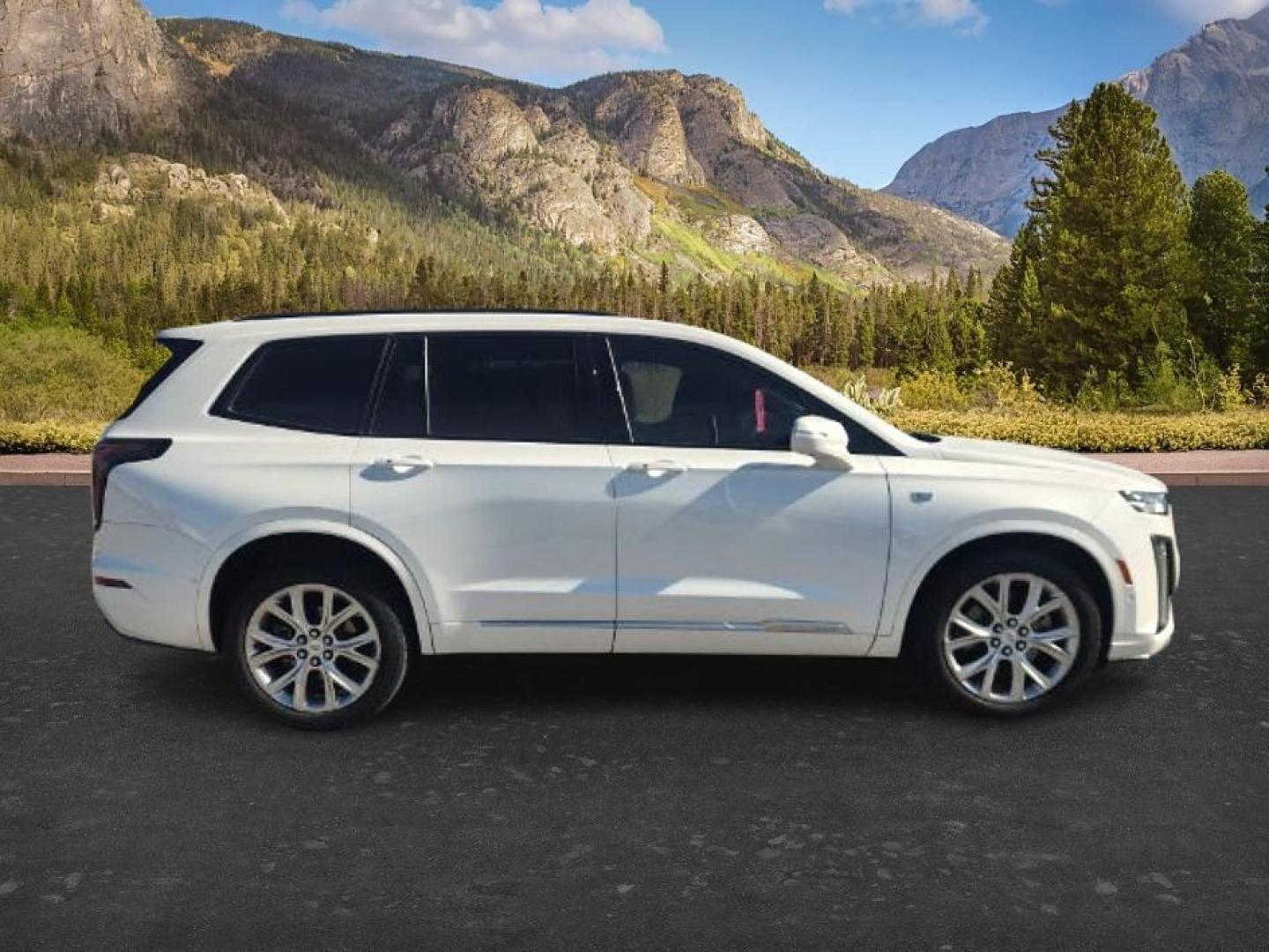 2020 Crystal White Tricoat /Jet Black/Jet Black Accents Cadillac XT6 AWD Sport (1GYKPGRSXLZ) with an 3.6L V-6 gasoline direct injection engine, AUTOMATIC transmission, located at 1235 N Woodruff Ave., Idaho Falls, 83401, (208) 523-1053, 43.507172, -112.000488 - At Timberline Auto, finding a great deal on your next vehicle is always easy! Our experienced sales staff's goal is to help find you the right vehicle at the right price! Our knowledgeable finance department has options for almost any credit score. We offer extended service contract options to prote - Photo#5
