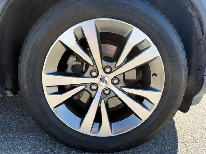 2020 Star White Metallic Tri-Coat /Ebony Ford Explorer Platinum (1FM5K8HC1LG) with an V6, 3.0L engine, 10-speed automatic transmission, located at 1175 N Woodruff Ave, Idaho Falls, ID, 83401, 43.506901, -111.999657 - <b>Vehicle Details</b><br>Experience refined capability and premium comfort in this pre-owned 2020 Ford Explorer Platinum 4WD, now available in Idaho Falls, ID. Powered by a strong V6 3.0L gasoline engine, this Ford Explorer delivers confident performance for commuting, family travel, and weekend ad- Photo#10
