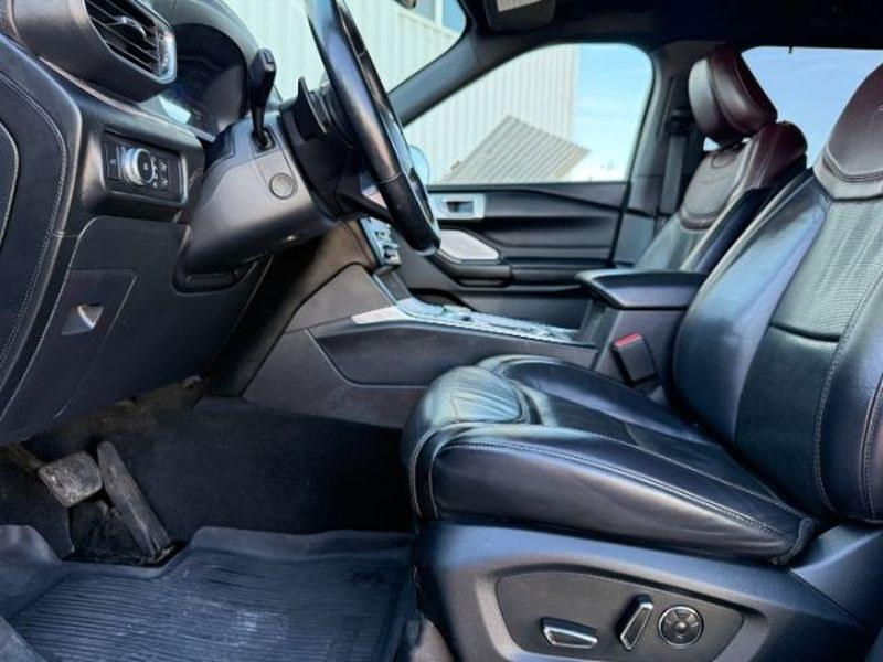 2020 Star White Metallic Tri-Coat /Ebony Ford Explorer Platinum (1FM5K8HC1LG) with an V6, 3.0L engine, 10-speed automatic transmission, located at 1175 N Woodruff Ave, Idaho Falls, ID, 83401, 43.506901, -111.999657 - <b>Vehicle Details</b><br>Experience refined capability and premium comfort in this pre-owned 2020 Ford Explorer Platinum 4WD, now available in Idaho Falls, ID. Powered by a strong V6 3.0L gasoline engine, this Ford Explorer delivers confident performance for commuting, family travel, and weekend ad- Photo#12