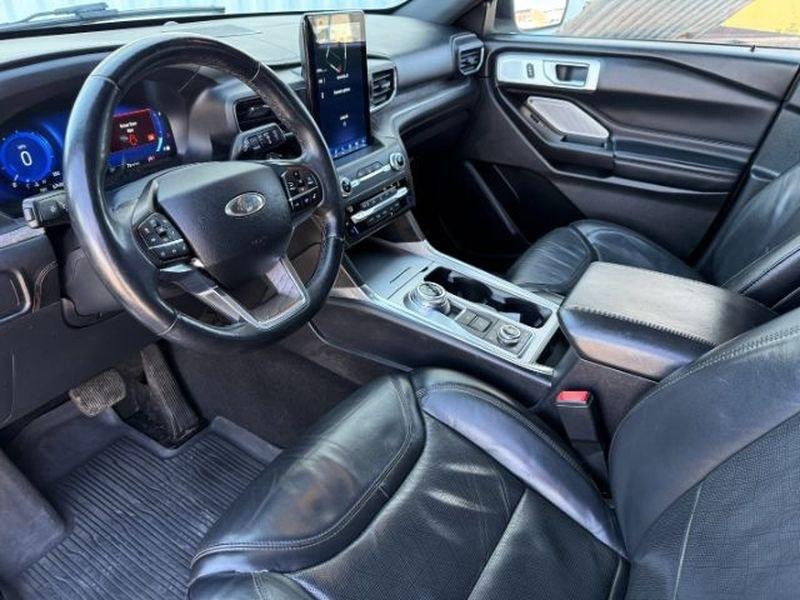 2020 Star White Metallic Tri-Coat /Ebony Ford Explorer Platinum (1FM5K8HC1LG) with an V6, 3.0L engine, 10-speed automatic transmission, located at 1175 N Woodruff Ave, Idaho Falls, ID, 83401, 43.506901, -111.999657 - <b>Vehicle Details</b><br>Experience refined capability and premium comfort in this pre-owned 2020 Ford Explorer Platinum 4WD, now available in Idaho Falls, ID. Powered by a strong V6 3.0L gasoline engine, this Ford Explorer delivers confident performance for commuting, family travel, and weekend ad- Photo#13