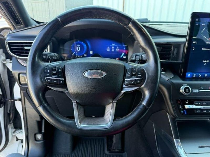 2020 Star White Metallic Tri-Coat /Ebony Ford Explorer Platinum (1FM5K8HC1LG) with an V6, 3.0L engine, 10-speed automatic transmission, located at 1175 N Woodruff Ave, Idaho Falls, ID, 83401, 43.506901, -111.999657 - <b>Vehicle Details</b><br>Experience refined capability and premium comfort in this pre-owned 2020 Ford Explorer Platinum 4WD, now available in Idaho Falls, ID. Powered by a strong V6 3.0L gasoline engine, this Ford Explorer delivers confident performance for commuting, family travel, and weekend ad- Photo#14