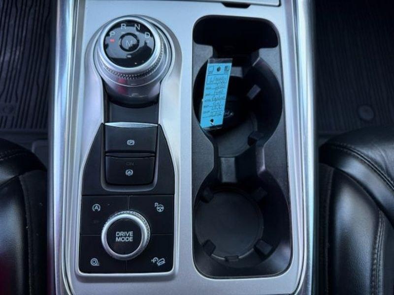 2020 Star White Metallic Tri-Coat /Ebony Ford Explorer Platinum (1FM5K8HC1LG) with an V6, 3.0L engine, 10-speed automatic transmission, located at 1175 N Woodruff Ave, Idaho Falls, ID, 83401, 43.506901, -111.999657 - <b>Vehicle Details</b><br>Experience refined capability and premium comfort in this pre-owned 2020 Ford Explorer Platinum 4WD, now available in Idaho Falls, ID. Powered by a strong V6 3.0L gasoline engine, this Ford Explorer delivers confident performance for commuting, family travel, and weekend ad- Photo#19