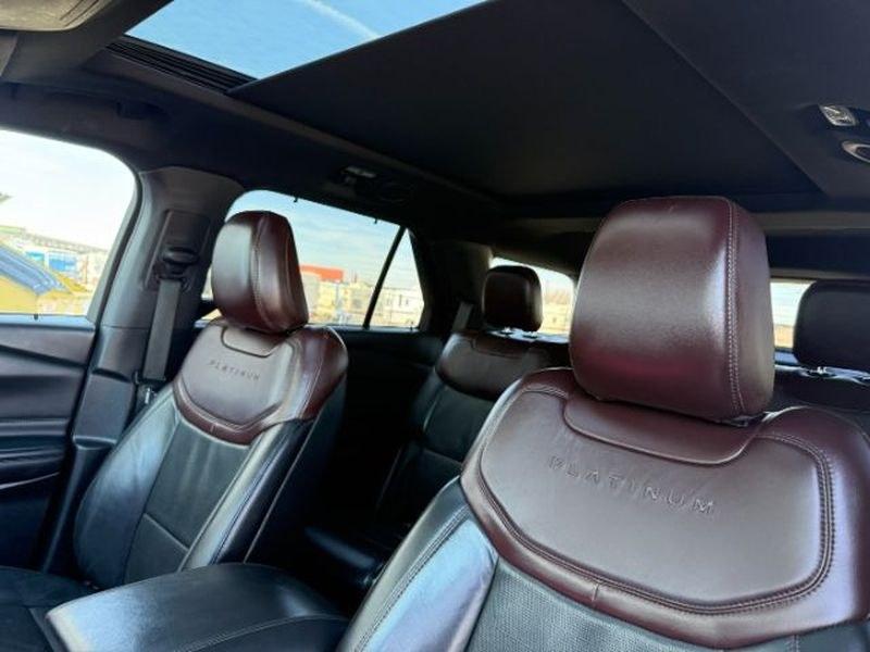 2020 Star White Metallic Tri-Coat /Ebony Ford Explorer Platinum (1FM5K8HC1LG) with an V6, 3.0L engine, 10-speed automatic transmission, located at 1175 N Woodruff Ave, Idaho Falls, ID, 83401, 43.506901, -111.999657 - <b>Vehicle Details</b><br>Experience refined capability and premium comfort in this pre-owned 2020 Ford Explorer Platinum 4WD, now available in Idaho Falls, ID. Powered by a strong V6 3.0L gasoline engine, this Ford Explorer delivers confident performance for commuting, family travel, and weekend ad- Photo#21