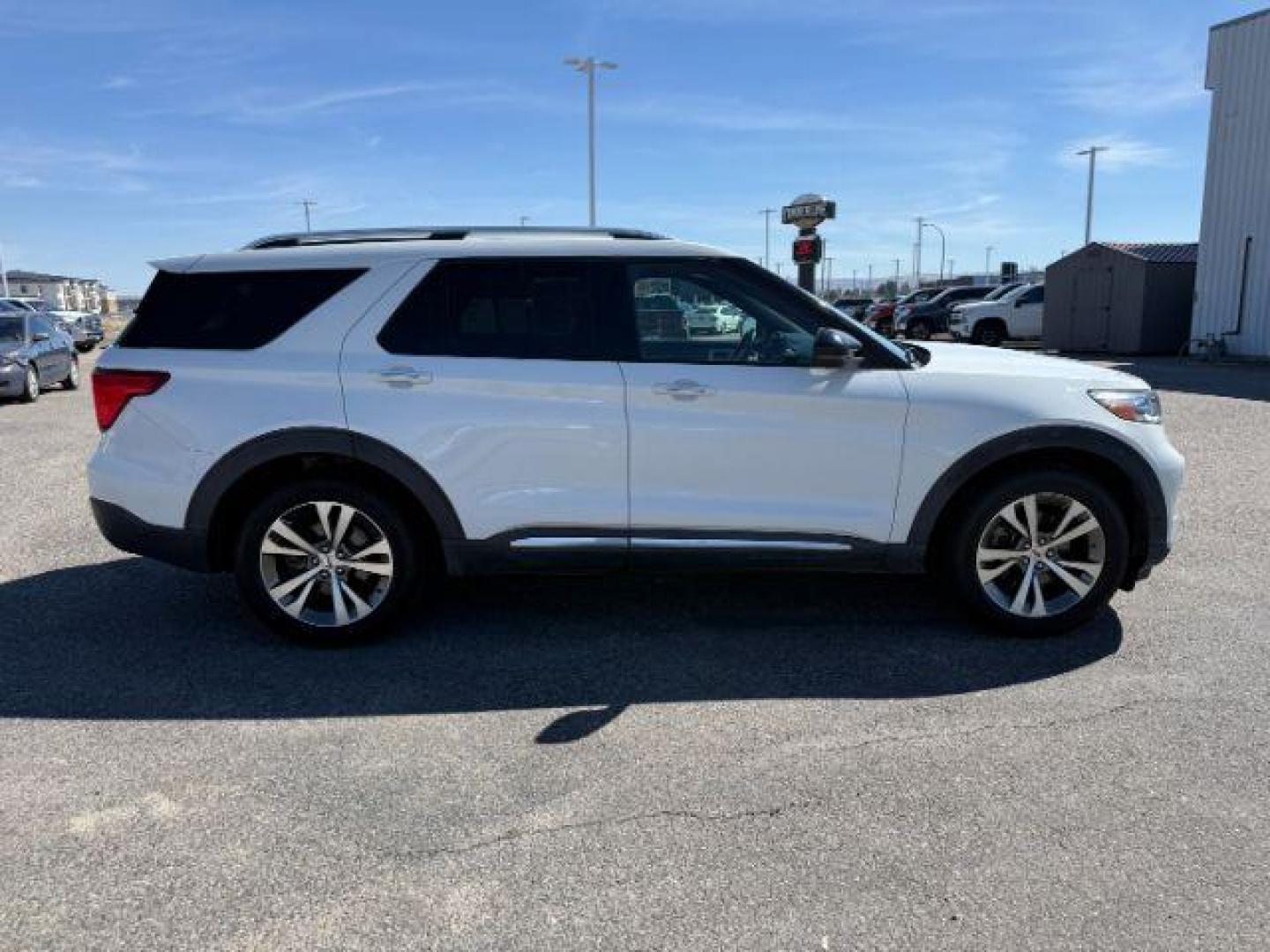 2020 WHITE /Ebony Ford Explorer Platinum (1FM5K8HC1LG) with an EcoBoost 3L V-6 gasoline direct injection engine, AUTOMATIC transmission, located at 1235 N Woodruff Ave., Idaho Falls, 83401, (208) 523-1053, 43.507172, -112.000488 - Photo#33