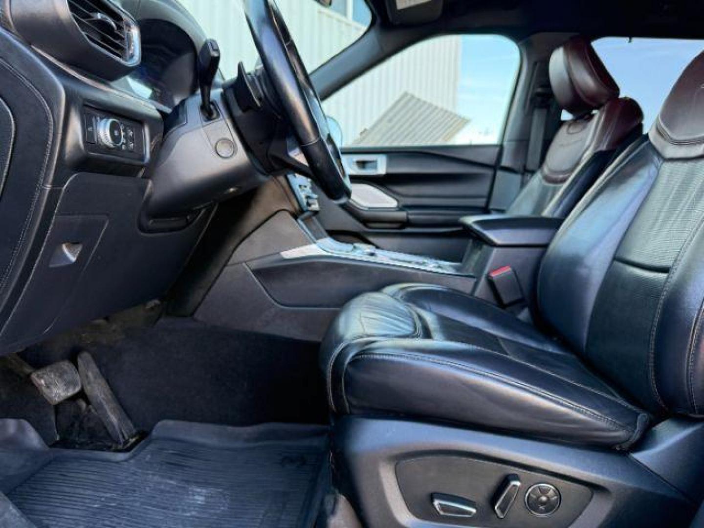 2020 WHITE /Ebony Ford Explorer Platinum (1FM5K8HC1LG) with an EcoBoost 3L V-6 gasoline direct injection engine, AUTOMATIC transmission, located at 1235 N Woodruff Ave., Idaho Falls, 83401, (208) 523-1053, 43.507172, -112.000488 - Photo#39