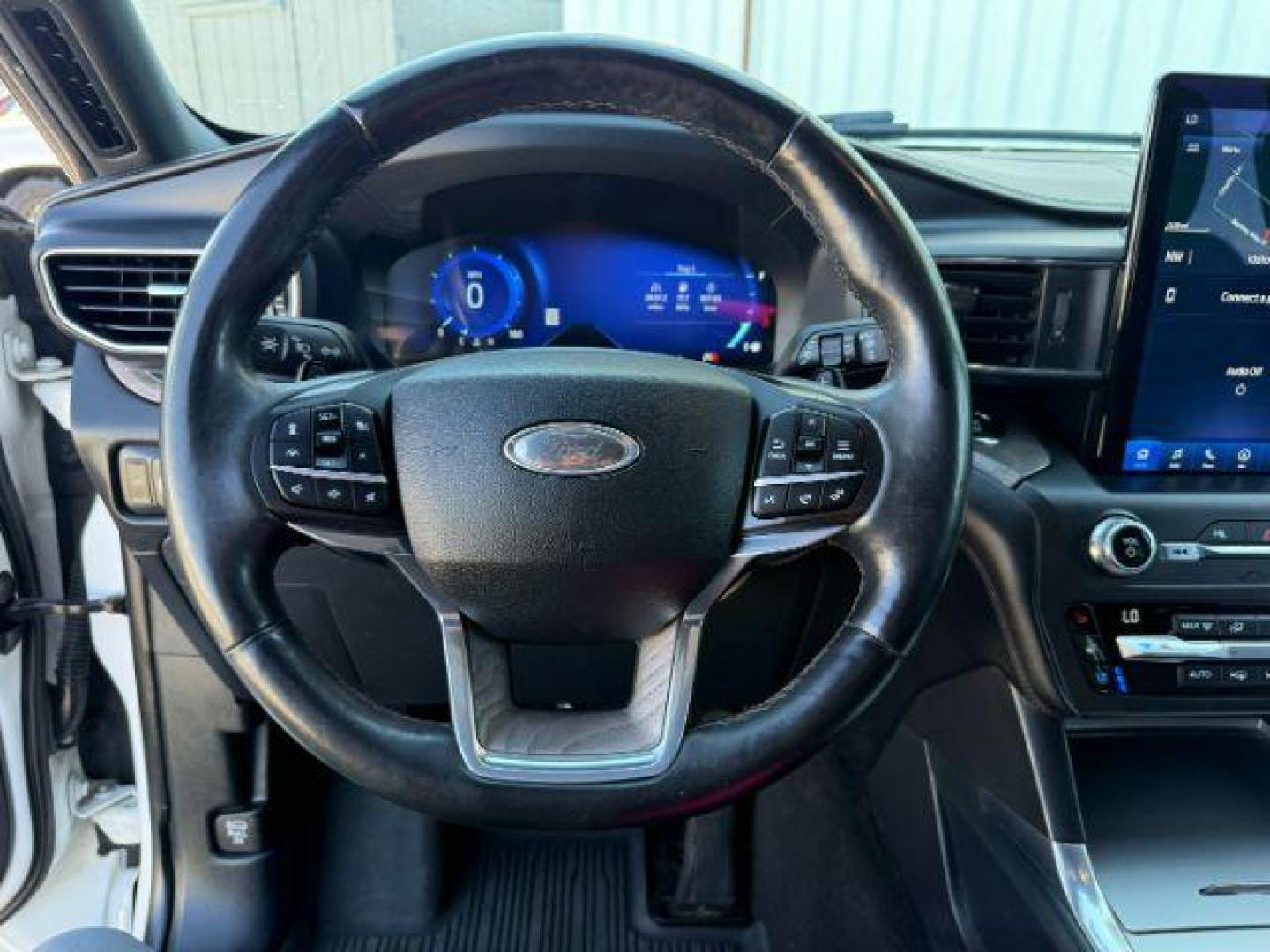 2020 WHITE /Ebony Ford Explorer Platinum (1FM5K8HC1LG) with an EcoBoost 3L V-6 gasoline direct injection engine, AUTOMATIC transmission, located at 1235 N Woodruff Ave., Idaho Falls, 83401, (208) 523-1053, 43.507172, -112.000488 - Photo#41