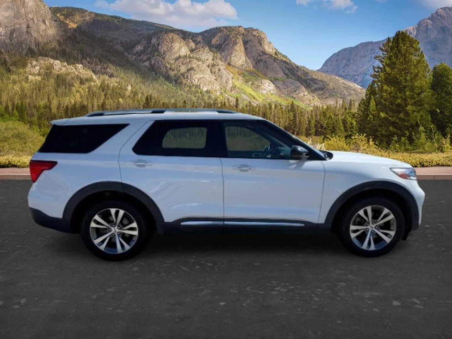 2020 WHITE /Ebony Ford Explorer Platinum (1FM5K8HC1LG) with an EcoBoost 3L V-6 gasoline direct injection engine, AUTOMATIC transmission, located at 1235 N Woodruff Ave., Idaho Falls, 83401, (208) 523-1053, 43.507172, -112.000488 - Photo#6