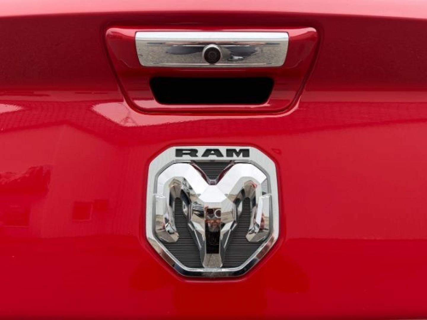 2021 RED /LEATHER Ram 2500 LARAMIE (3C6UR5FL2MG) with an 6.7L engine, AUTOMATIC transmission, located at 1235 N Woodruff Ave., Idaho Falls, 83401, (208) 523-1053, 43.507172, -112.000488 - At Timberline Auto, finding a great deal on your next vehicle is always easy! Our experienced sales staff's goal is to help find you the right vehicle at the right price! Our knowledgeable finance department has options for almost any credit score. We offer extended service contract options to prote - Photo#32