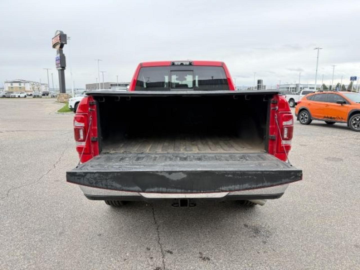 2021 RED /LEATHER Ram 2500 LARAMIE (3C6UR5FL2MG) with an 6.7L engine, AUTOMATIC transmission, located at 1235 N Woodruff Ave., Idaho Falls, 83401, (208) 523-1053, 43.507172, -112.000488 - At Timberline Auto, finding a great deal on your next vehicle is always easy! Our experienced sales staff's goal is to help find you the right vehicle at the right price! Our knowledgeable finance department has options for almost any credit score. We offer extended service contract options to prote - Photo#33