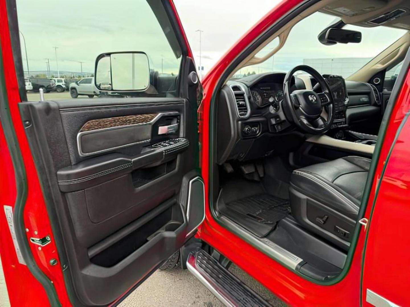 2021 RED /LEATHER Ram 2500 LARAMIE (3C6UR5FL2MG) with an 6.7L engine, AUTOMATIC transmission, located at 1235 N Woodruff Ave., Idaho Falls, 83401, (208) 523-1053, 43.507172, -112.000488 - At Timberline Auto, finding a great deal on your next vehicle is always easy! Our experienced sales staff's goal is to help find you the right vehicle at the right price! Our knowledgeable finance department has options for almost any credit score. We offer extended service contract options to prote - Photo#13
