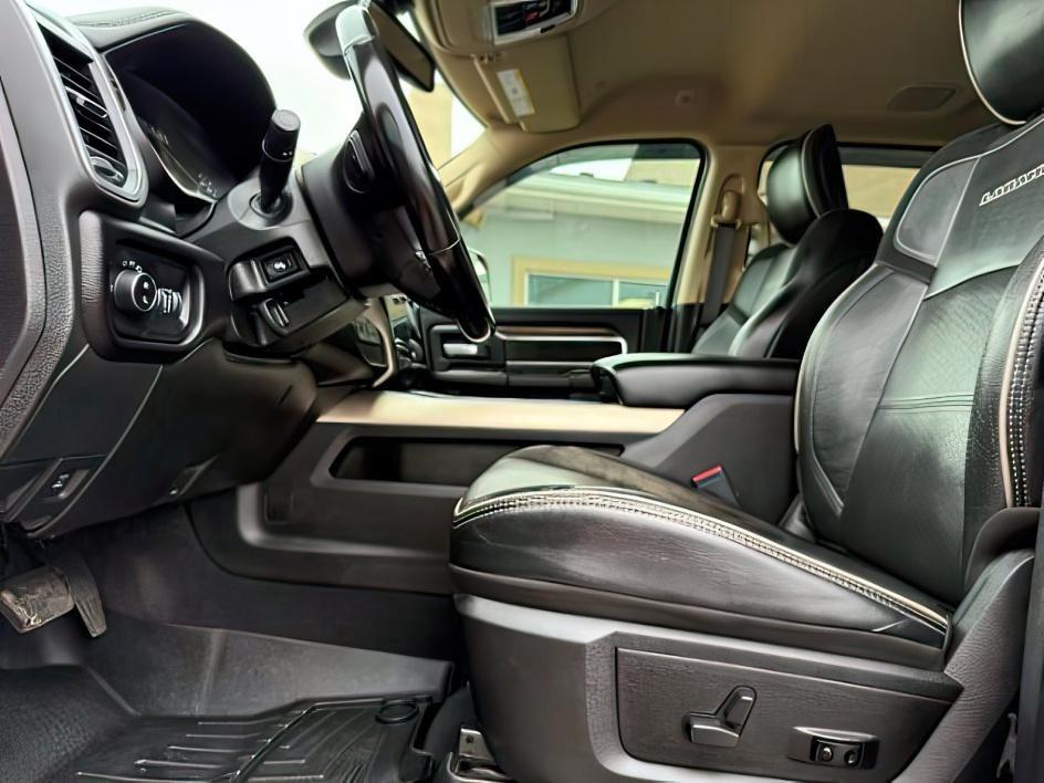 2021 RED /LEATHER Ram 2500 LARAMIE (3C6UR5FL2MG) with an 6.7L engine, AUTOMATIC transmission, located at 1235 N Woodruff Ave., Idaho Falls, 83401, (208) 523-1053, 43.507172, -112.000488 - At Timberline Auto, finding a great deal on your next vehicle is always easy! Our experienced sales staff's goal is to help find you the right vehicle at the right price! Our knowledgeable finance department has options for almost any credit score. We offer extended service contract options to prote- Photo#14