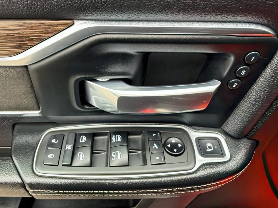 2021 RED /LEATHER Ram 2500 LARAMIE (3C6UR5FL2MG) with an 6.7L engine, AUTOMATIC transmission, located at 1235 N Woodruff Ave., Idaho Falls, 83401, (208) 523-1053, 43.507172, -112.000488 - At Timberline Auto, finding a great deal on your next vehicle is always easy! Our experienced sales staff's goal is to help find you the right vehicle at the right price! Our knowledgeable finance department has options for almost any credit score. We offer extended service contract options to prote- Photo#23