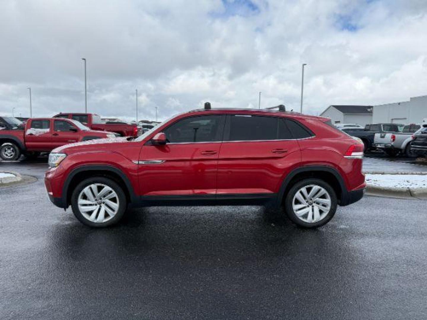 2021 RED /Dark Beige/Black Volkswagen Atlas Cross Sport (1V2KE2CA4MC) with an 36L V-6 gasoline direct injection engine, Automatic transmission, located at 1175 N Woodruff Ave, Idaho Falls, ID, 83401, 43.506901, -111.999657 - At Timberline Auto, finding a great deal on your next vehicle is always easy! Our experienced sales staff's goal is to help find you the right vehicle at the right price! Our knowledgeable finance department has options for almost any credit score. We offer extended service contract options to prote - Photo#0