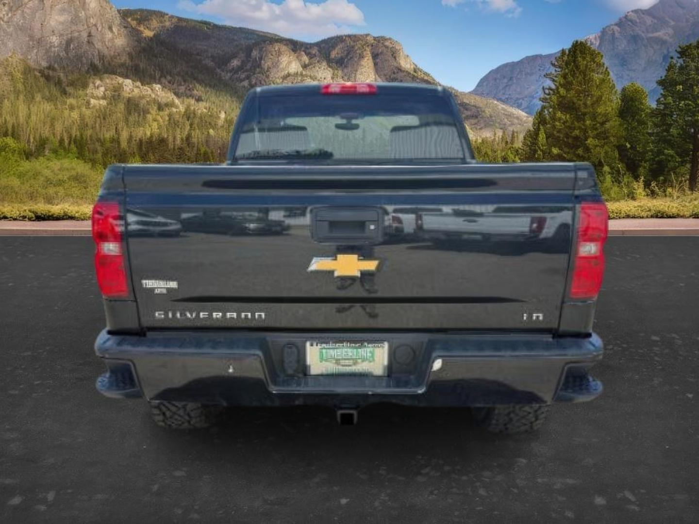 2019 BLACK /CLOTH Chevrolet Silverado 1500 Work Truck Double Cab 4WD (2GCVKPEC1K1) with an 5.3L V8 OHV 16V engine, 6-Speed Automatic transmission, located at 1235 N Woodruff Ave., Idaho Falls, 83401, (208) 523-1053, 43.507172, -112.000488 - At Timberline Auto, finding a great deal on your next vehicle is always easy! Our experienced sales staff's goal is to help find you the right vehicle at the right price! Our knowledgeable finance department has options for almost any credit score. We offer extended service contract options to prote - Photo#3