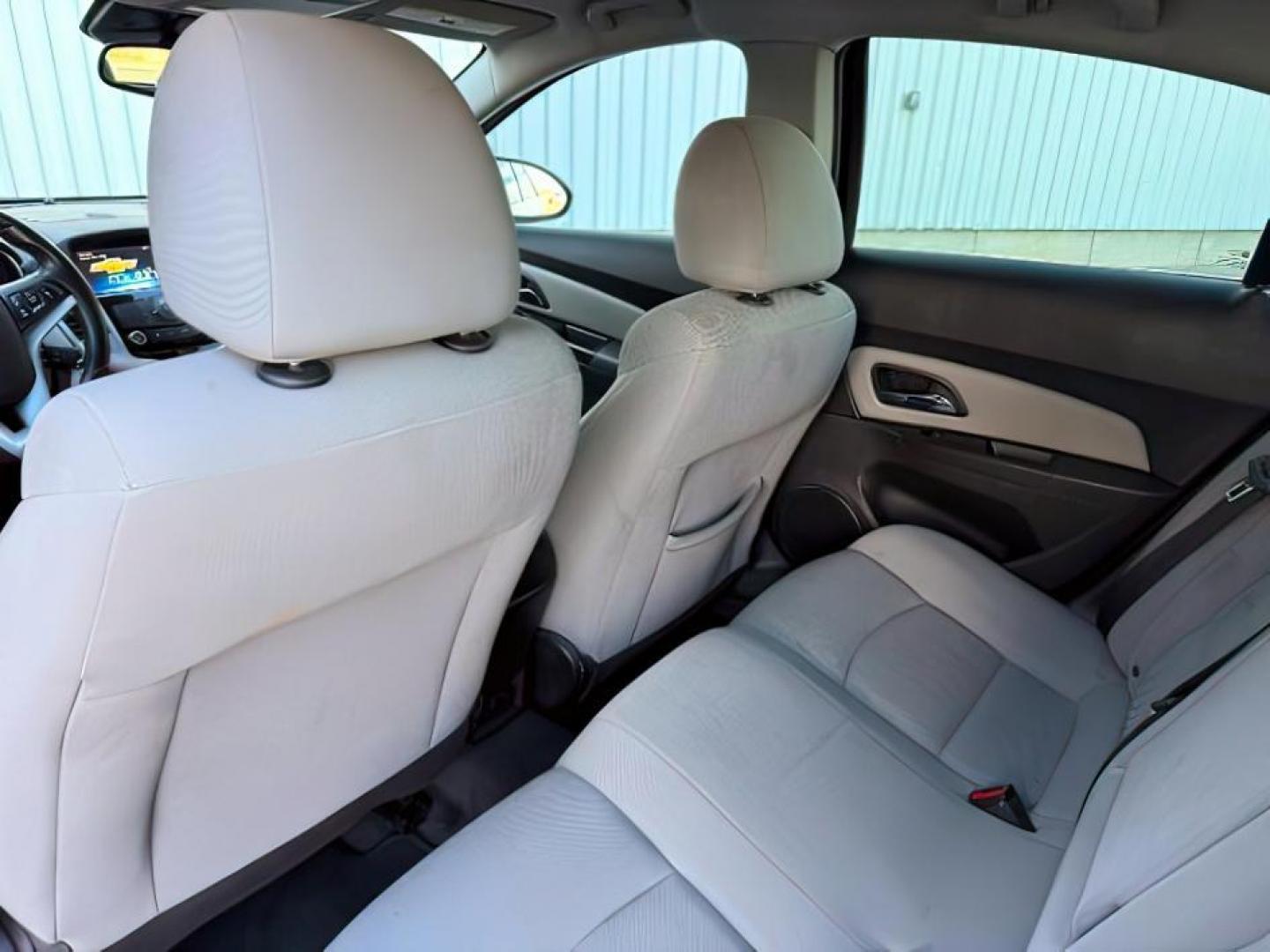 2014 SILVER /Jet Black Chevrolet Cruze (1G1PC5SB4E7) with an ECOTEC 14L I-4 DOHC engine, Automatic transmission, located at 1175 N Woodruff Ave, Idaho Falls, ID, 83401, 43.506901, -111.999657 - Photo#19