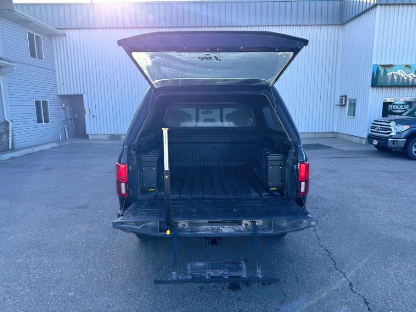 2018 BLACK /Black Ford F-150 (1FTEW1EG1JF) with an EcoBoost 35L V-6 portdirect injection engine, Automatic transmission, located at 1175 N Woodruff Ave, Idaho Falls, ID, 83401, 43.506901, -111.999657 - At Timberline Auto, finding a great deal on your next vehicle is always easy! Our experienced sales staff's goal is to help find you the right vehicle at the right price! Our knowledgeable finance department has options for almost any credit score. We offer extended service contract options to prote - Photo#5