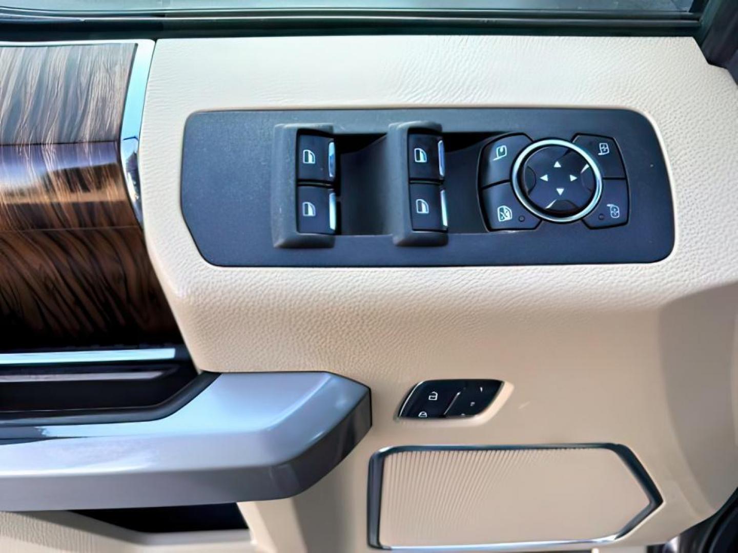 2018 BLACK /Black Ford F-150 (1FTEW1EG1JF) with an EcoBoost 35L V-6 portdirect injection engine, Automatic transmission, located at 1175 N Woodruff Ave, Idaho Falls, ID, 83401, 43.506901, -111.999657 - At Timberline Auto, finding a great deal on your next vehicle is always easy! Our experienced sales staff's goal is to help find you the right vehicle at the right price! Our knowledgeable finance department has options for almost any credit score. We offer extended service contract options to prote - Photo#24