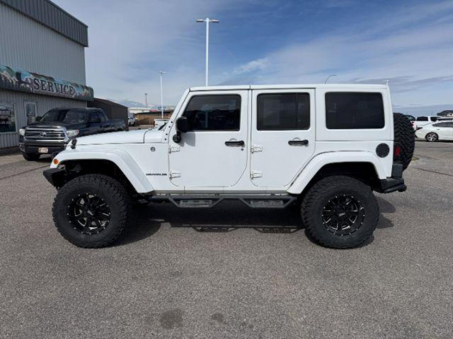 2016 WHITE /Black Jeep Wrangler Unlimited (1C4BJWEG5GL) with an Pentastar 36L V-6 DOHC engine, Automatic transmission, located at 1175 N Woodruff Ave, Idaho Falls, ID, 83401, 43.506901, -111.999657 - At Timberline Auto, finding a great deal on your next vehicle is always easy! Our experienced sales staff's goal is to help find you the right vehicle at the right price! Our knowledgeable finance department has options for almost any credit score. We offer extended service contract options to prote - Photo#23