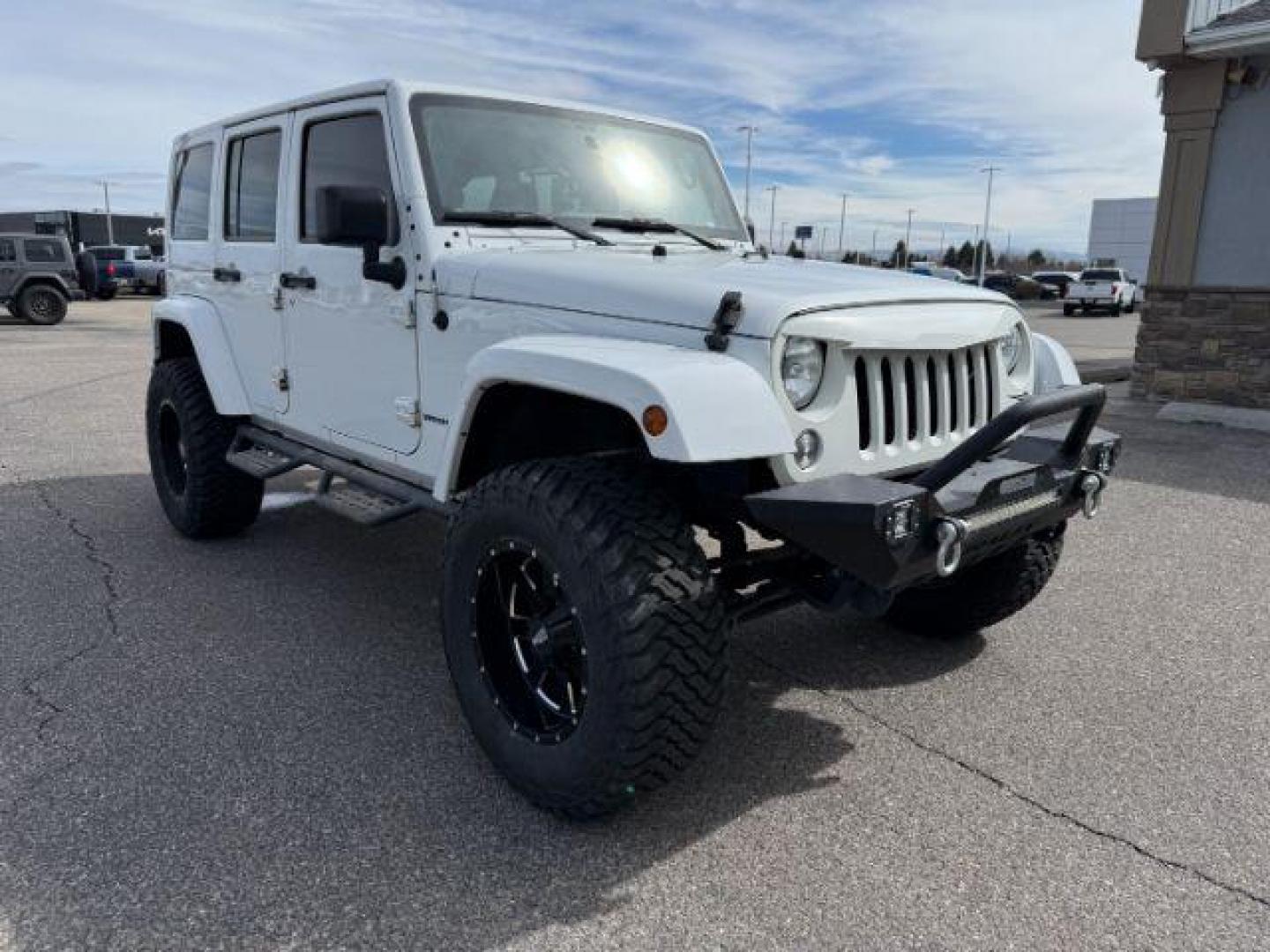 2016 WHITE /Black Jeep Wrangler Unlimited (1C4BJWEG5GL) with an Pentastar 36L V-6 DOHC engine, Automatic transmission, located at 1175 N Woodruff Ave, Idaho Falls, ID, 83401, 43.506901, -111.999657 - At Timberline Auto, finding a great deal on your next vehicle is always easy! Our experienced sales staff's goal is to help find you the right vehicle at the right price! Our knowledgeable finance department has options for almost any credit score. We offer extended service contract options to prote - Photo#30