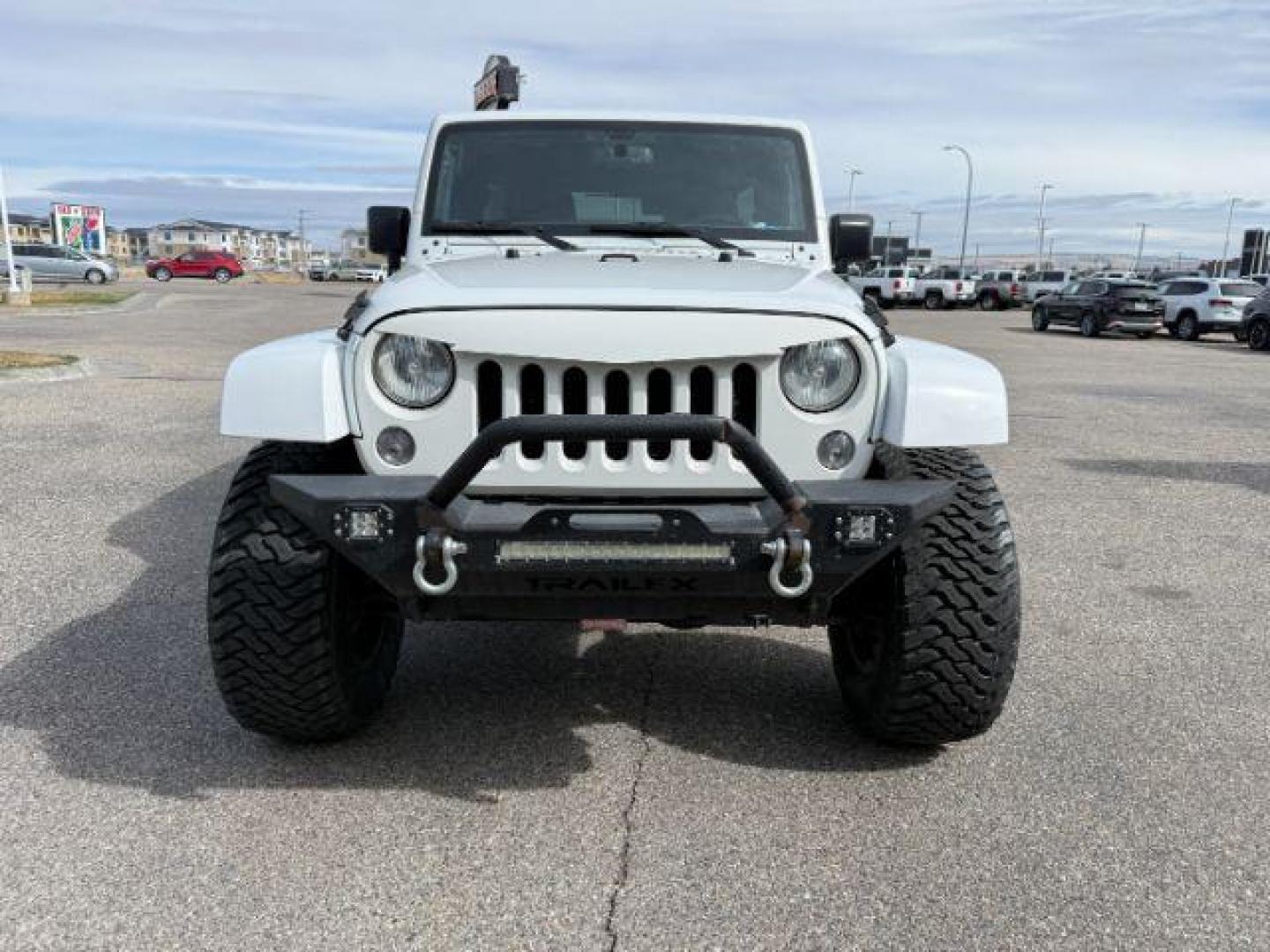 2016 WHITE /Black Jeep Wrangler Unlimited (1C4BJWEG5GL) with an Pentastar 36L V-6 DOHC engine, Automatic transmission, located at 1175 N Woodruff Ave, Idaho Falls, ID, 83401, 43.506901, -111.999657 - At Timberline Auto, finding a great deal on your next vehicle is always easy! Our experienced sales staff's goal is to help find you the right vehicle at the right price! Our knowledgeable finance department has options for almost any credit score. We offer extended service contract options to prote - Photo#31