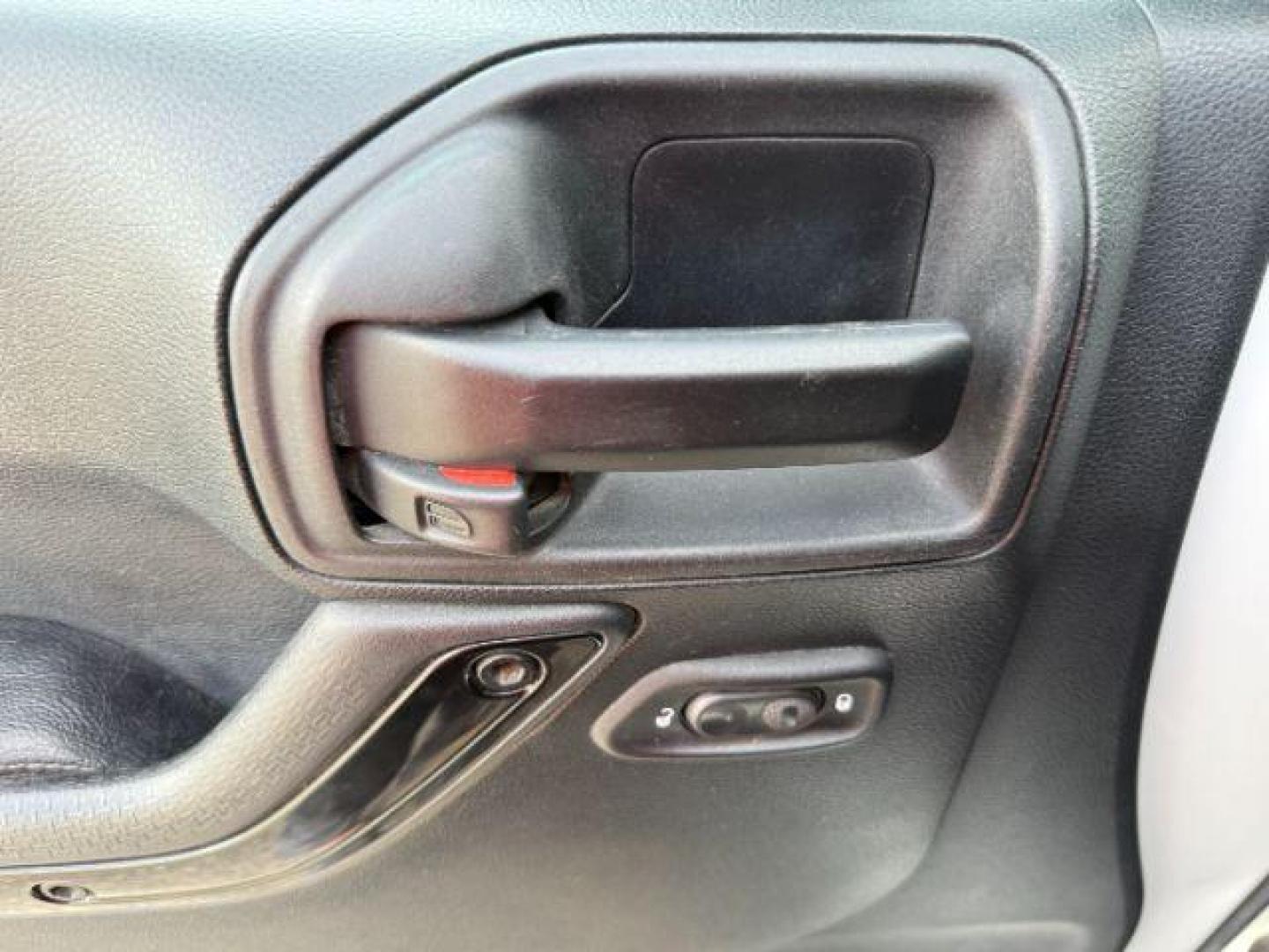 2016 WHITE /Black Jeep Wrangler Unlimited (1C4BJWEG5GL) with an Pentastar 36L V-6 DOHC engine, Automatic transmission, located at 1175 N Woodruff Ave, Idaho Falls, ID, 83401, 43.506901, -111.999657 - At Timberline Auto, finding a great deal on your next vehicle is always easy! Our experienced sales staff's goal is to help find you the right vehicle at the right price! Our knowledgeable finance department has options for almost any credit score. We offer extended service contract options to prote - Photo#41